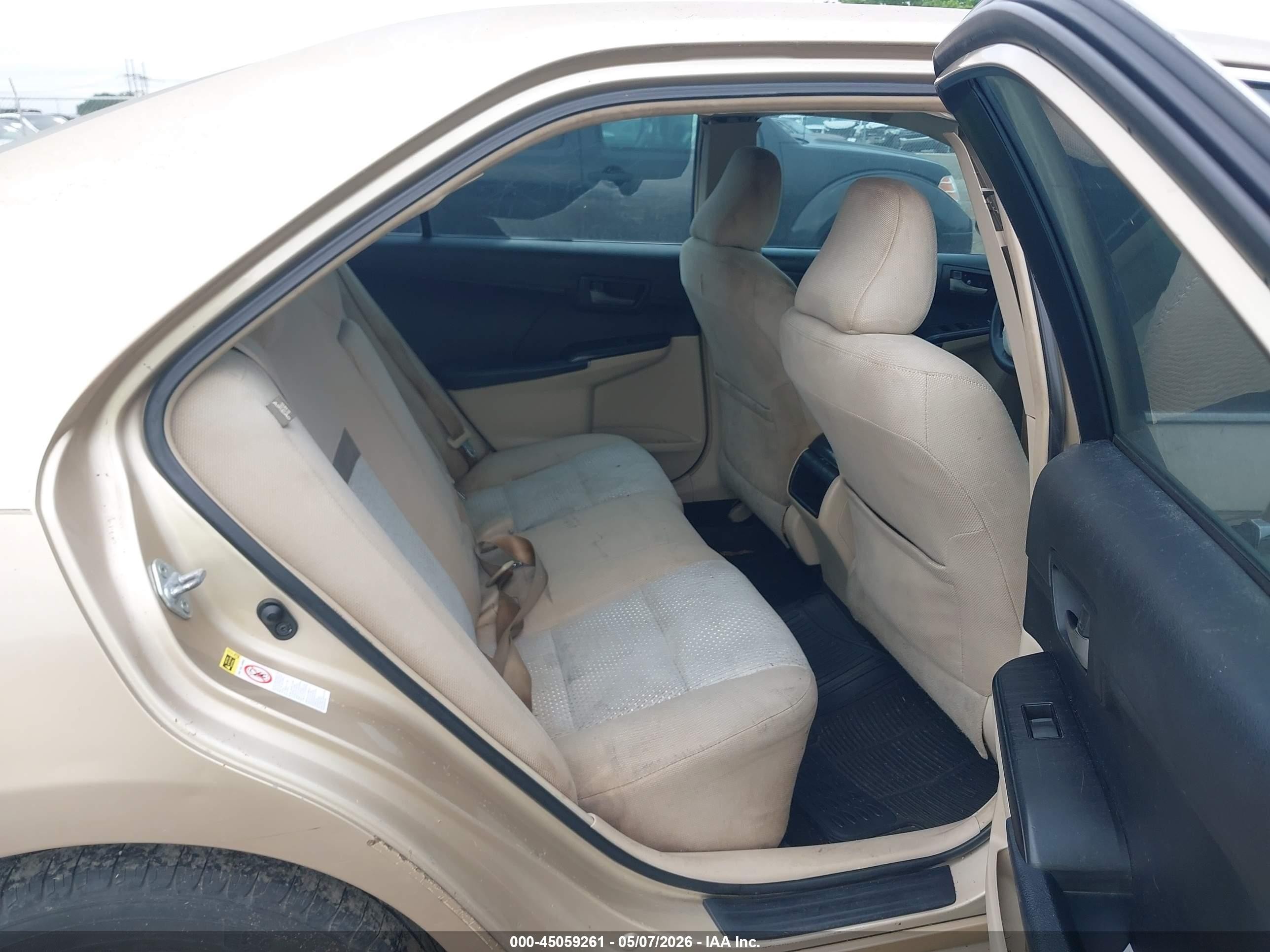 2012 Toyota Camry Le Gold vin: 4T1BF1FK1CU085672