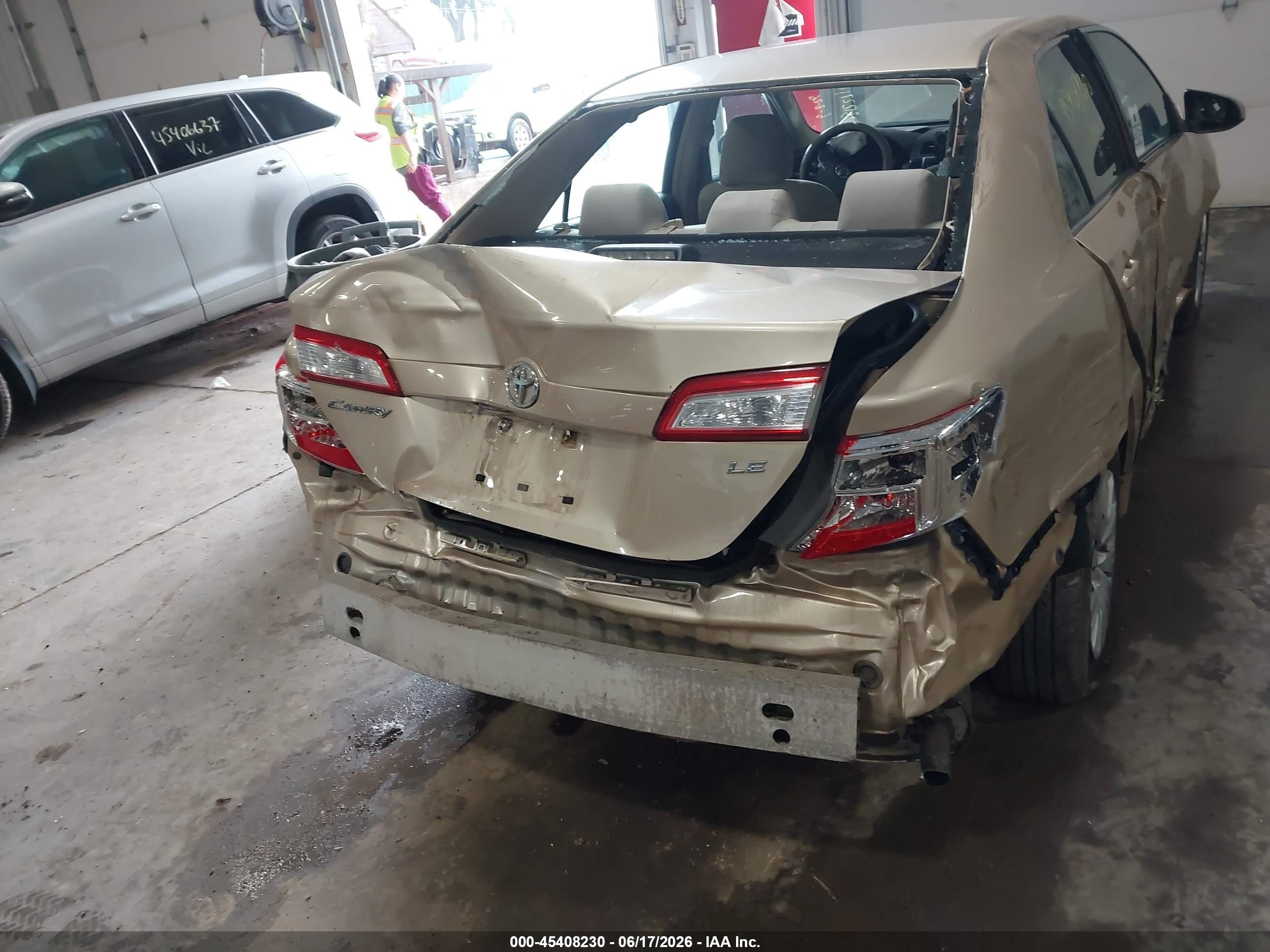 2012 Toyota Camry Le Beige vin: 4T1BF1FK1CU090774