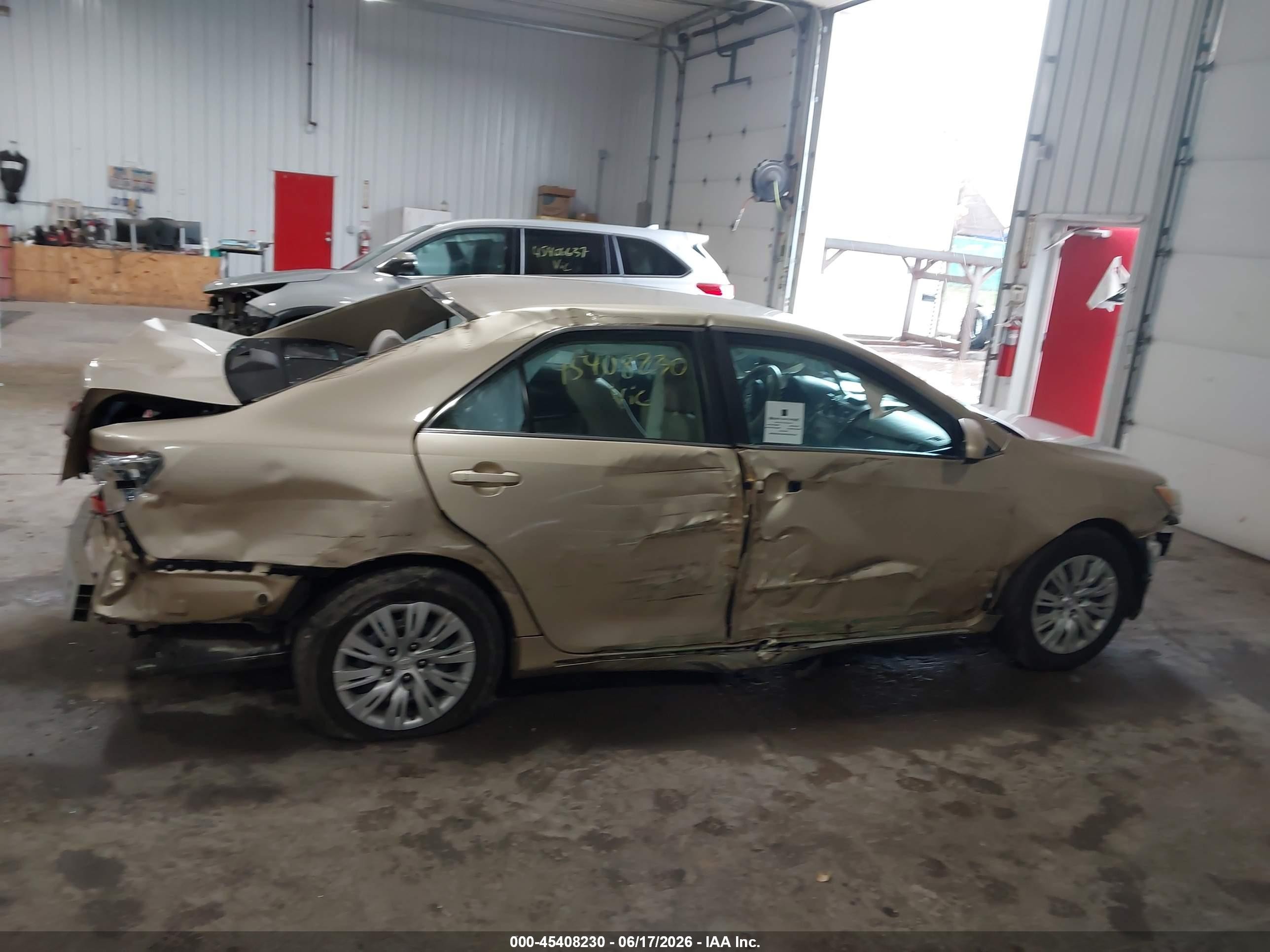 2012 Toyota Camry Le Beige vin: 4T1BF1FK1CU090774