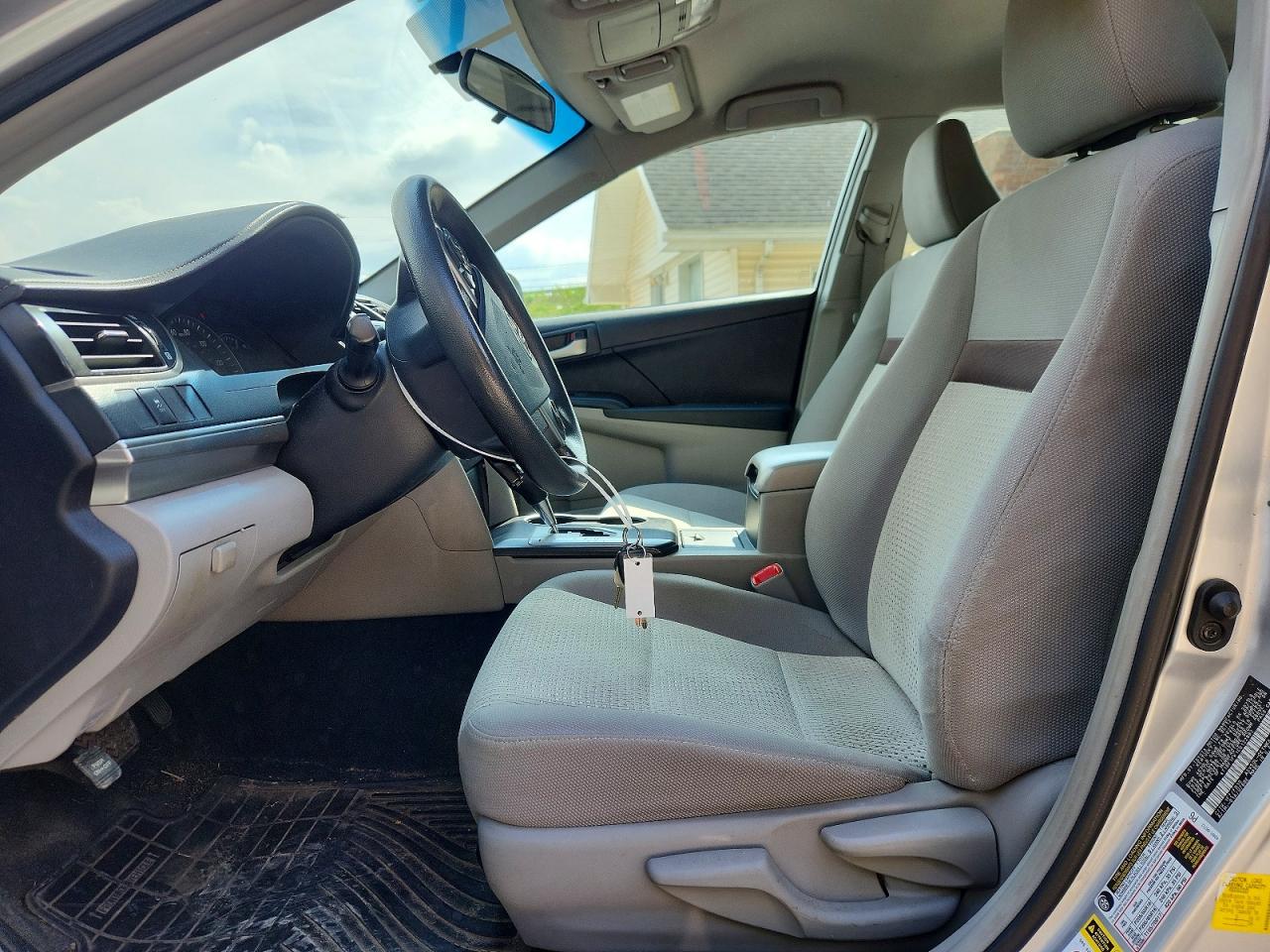2012 Toyota Camry Le Silver vin: 4T1BF1FK1CU122882