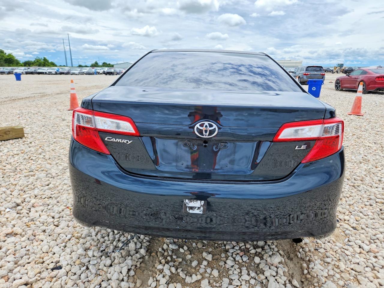 2012 Toyota Camry Le Black vin: 4T1BF1FK1CU124194