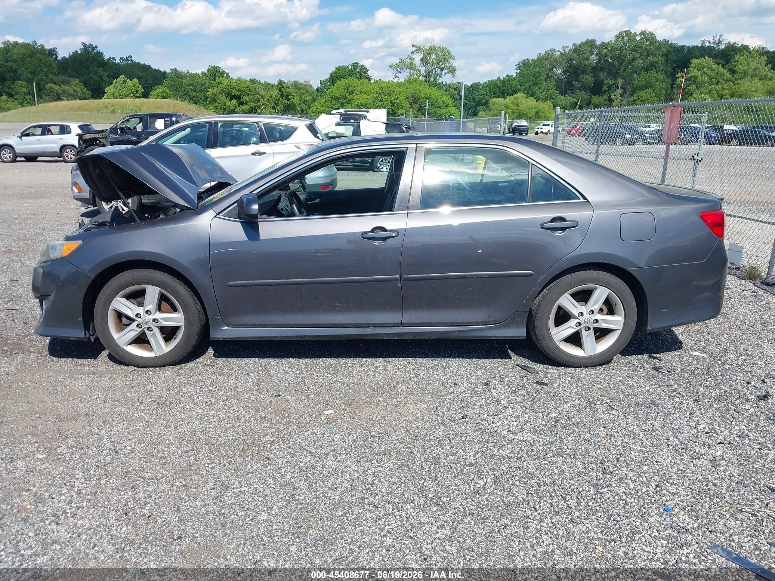 2012 Toyota Camry Se Gray vin: 4T1BF1FK1CU143070