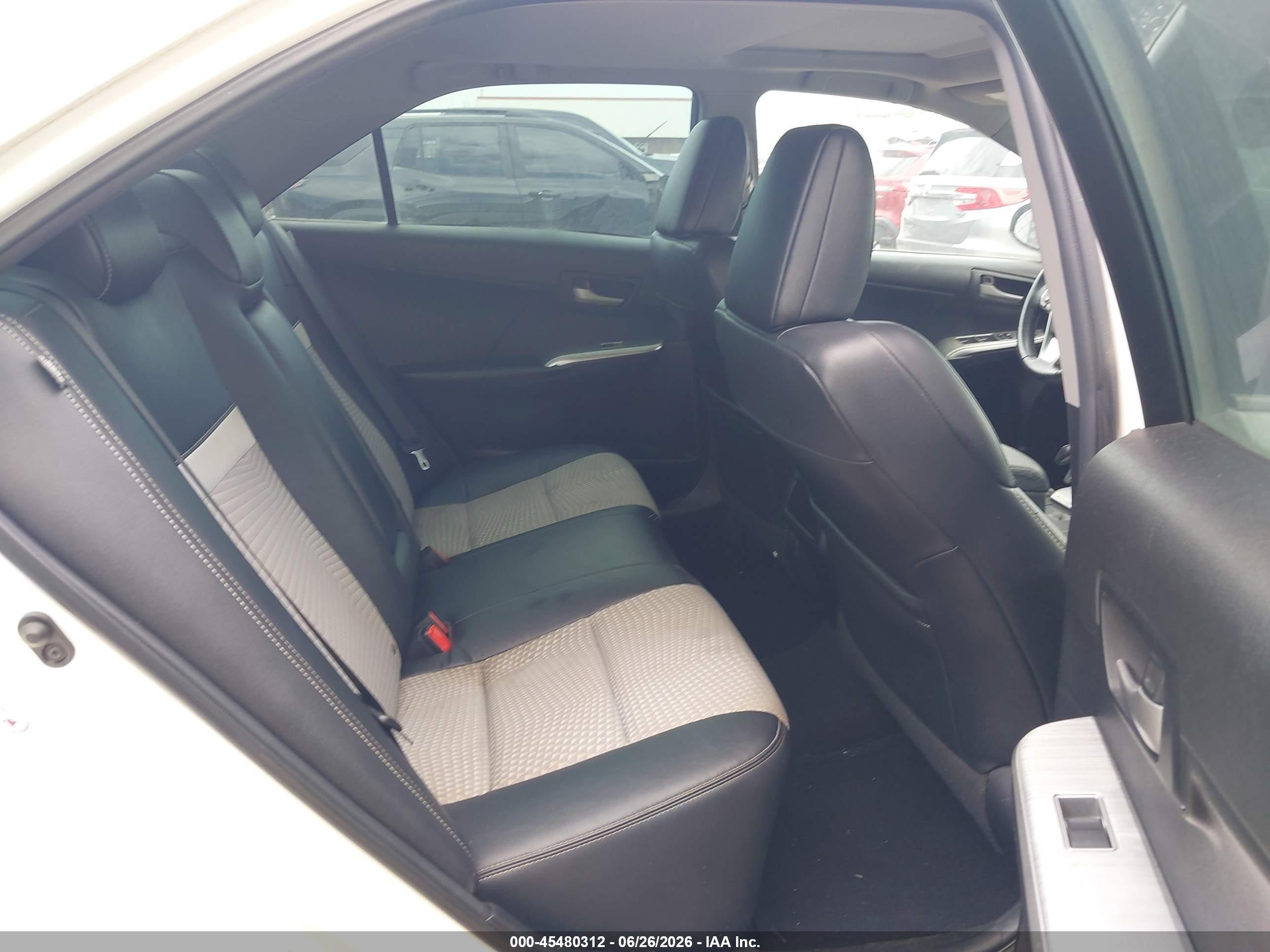2012 Toyota Camry Se White vin: 4T1BF1FK1CU504023