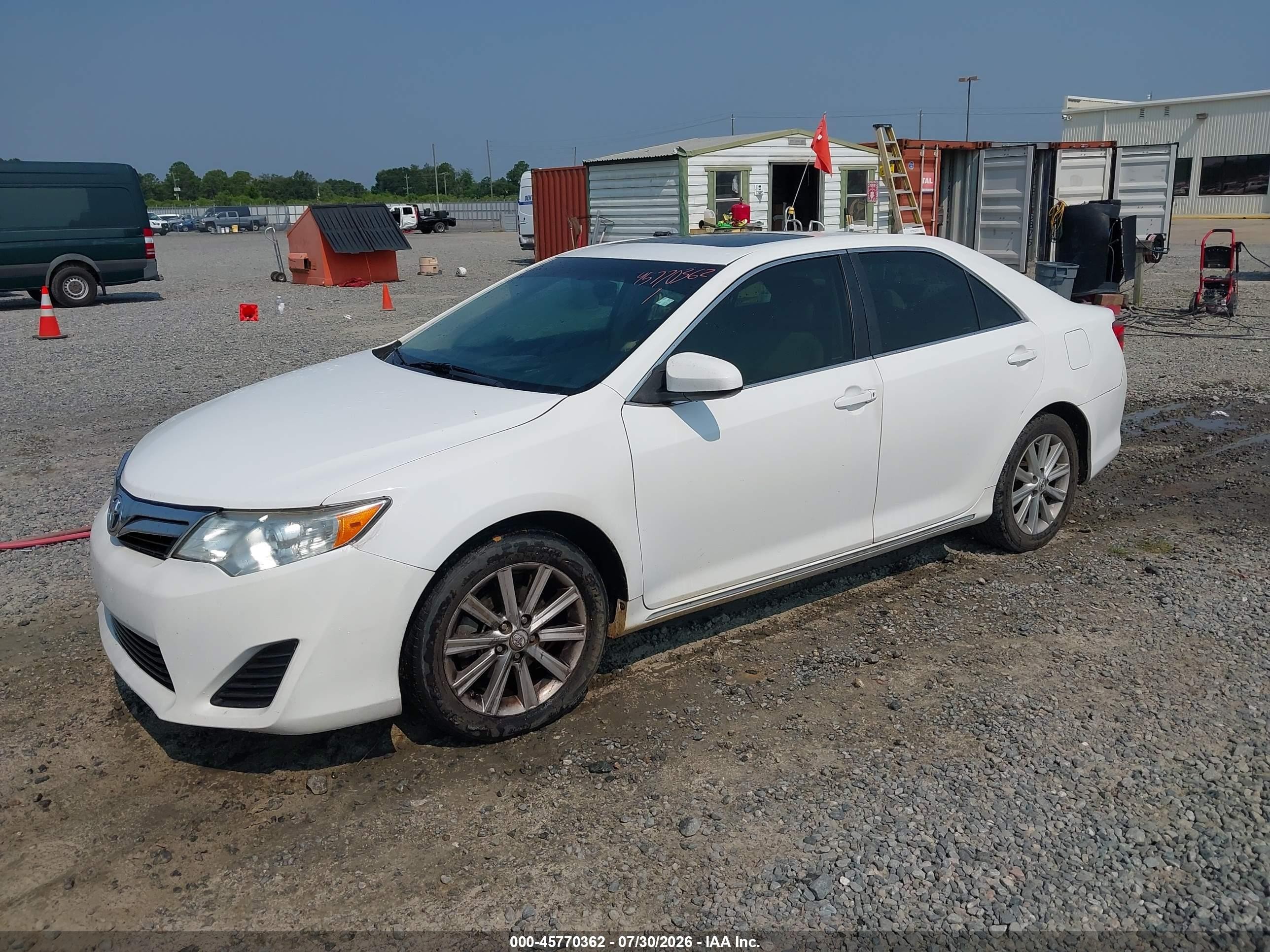 2012 Toyota Camry Xle White vin: 4T1BF1FK1CU513689