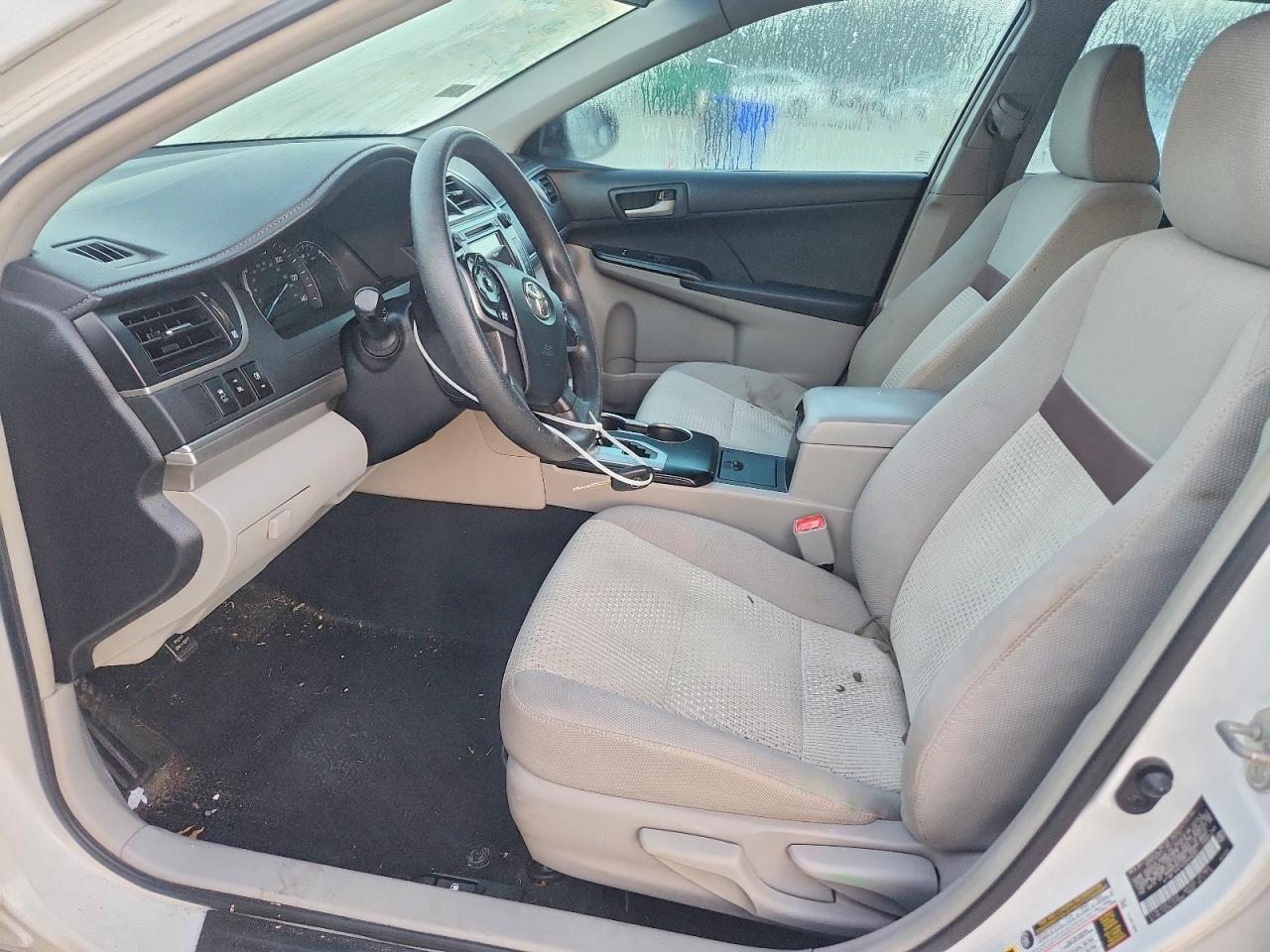 2012 Toyota Camry Le White vin: 4T1BF1FK1CU544232