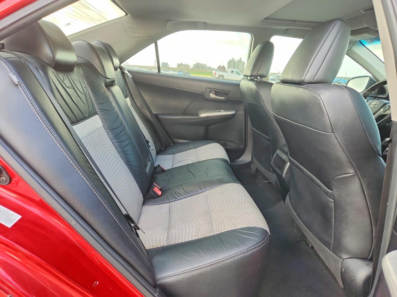 2012 Toyota Camry Se Red vin: 4T1BF1FK1CU560821