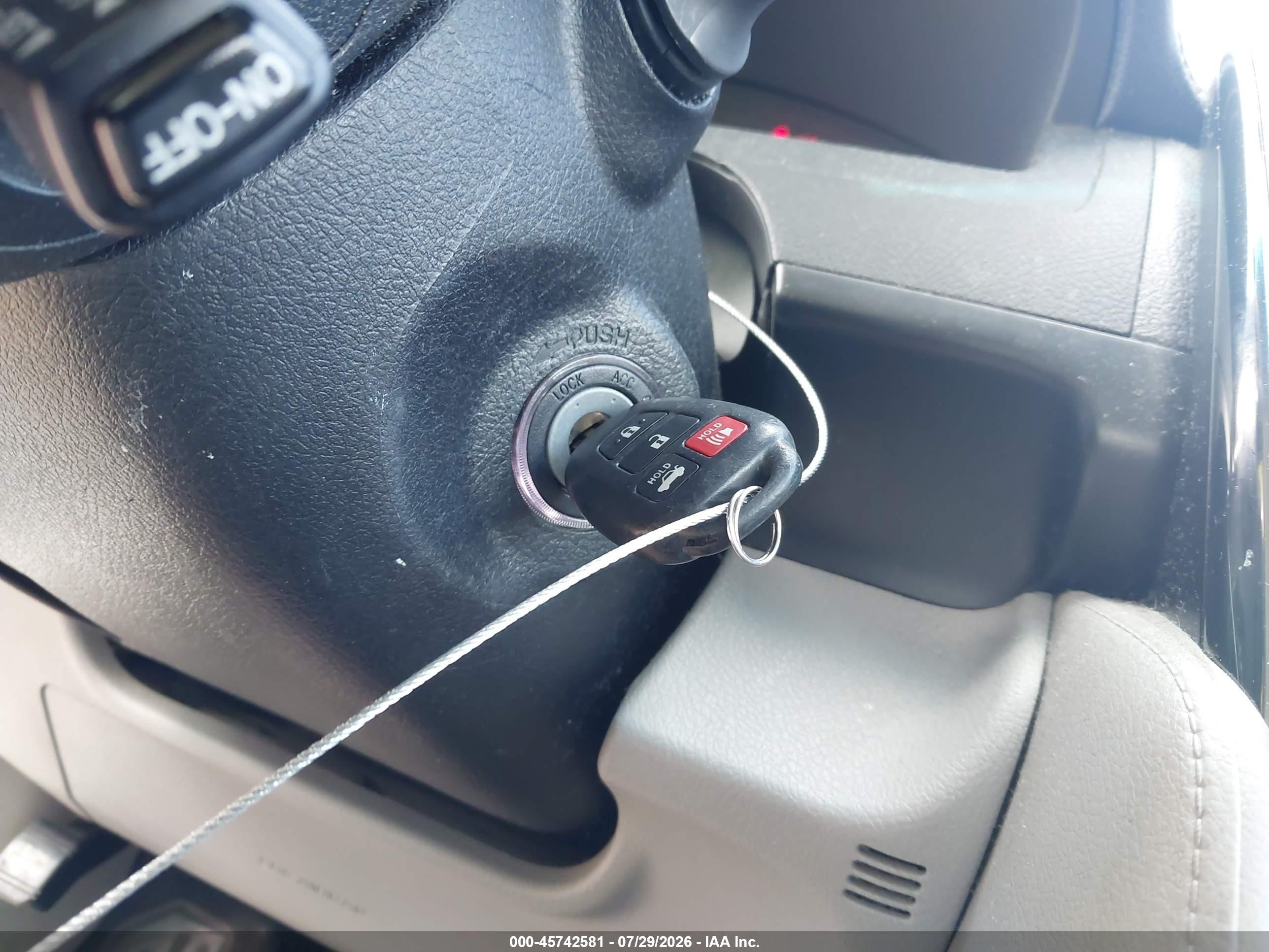 2012 Toyota Camry Le Белый vin: 4T1BF1FK1CU560995
