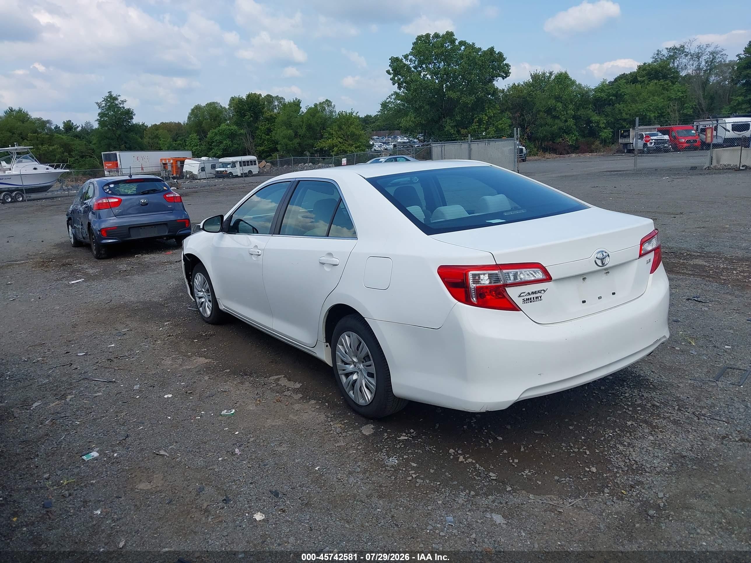 2012 Toyota Camry Le Белый vin: 4T1BF1FK1CU560995