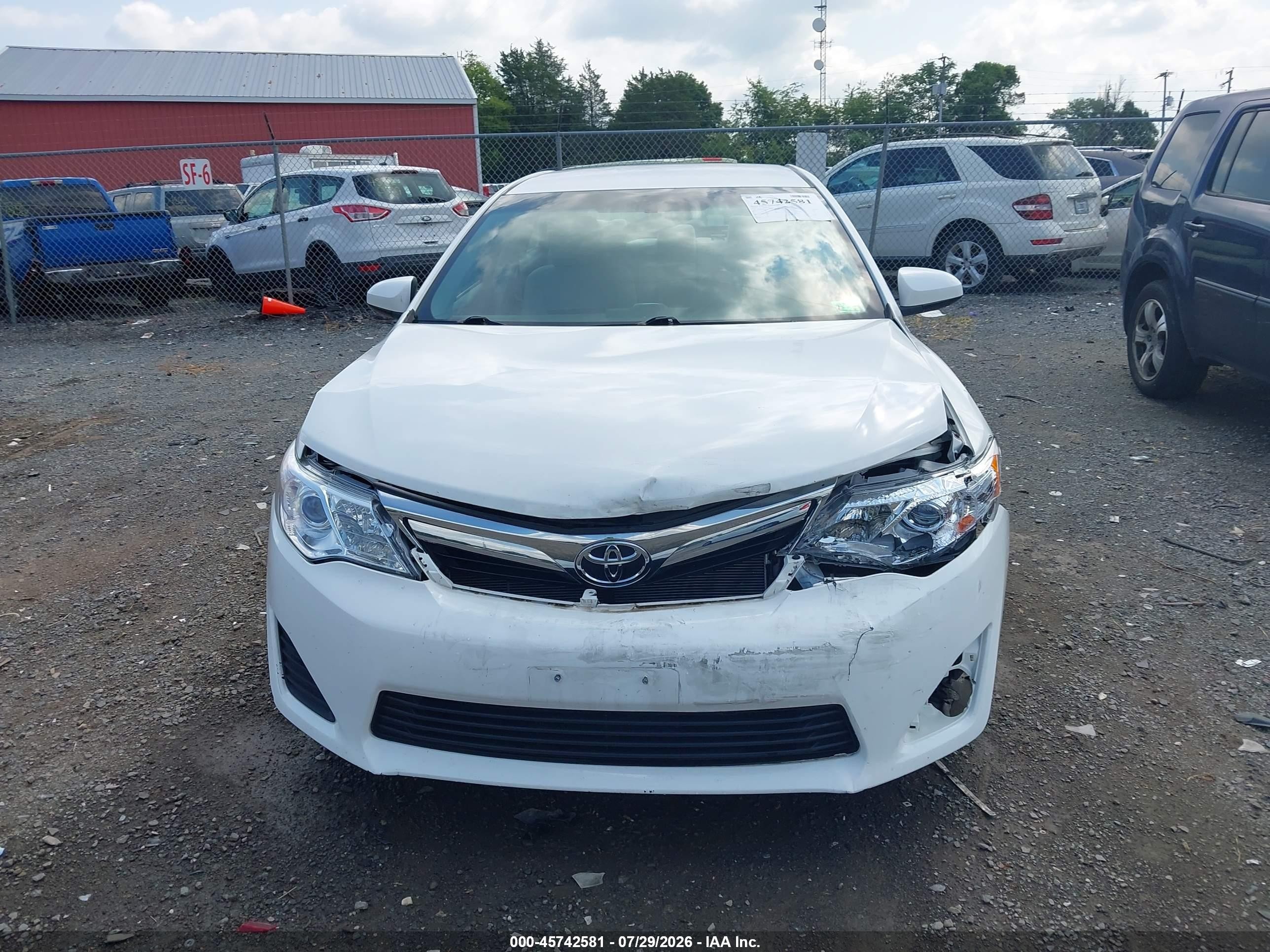 2012 Toyota Camry Le Белый vin: 4T1BF1FK1CU560995