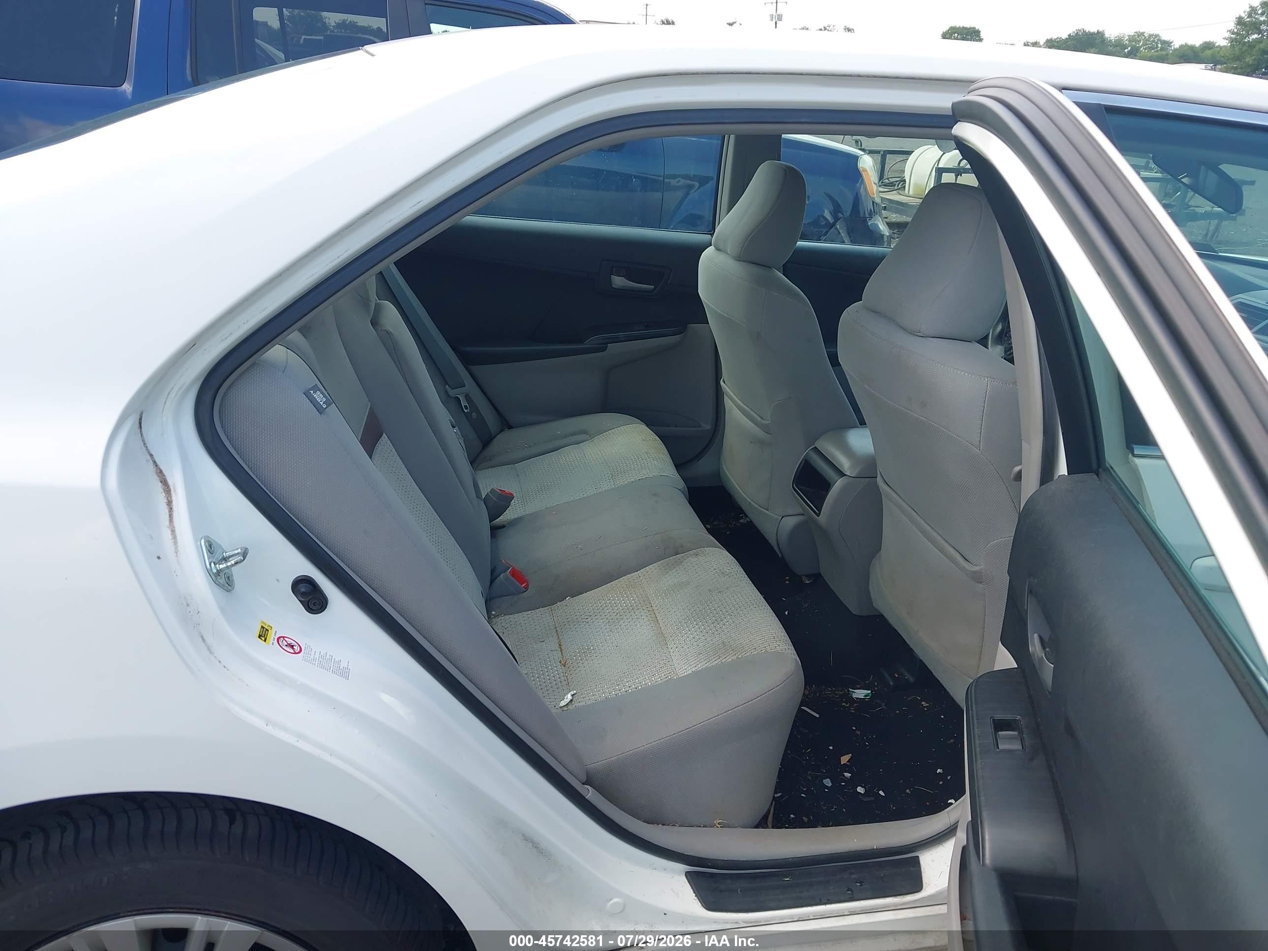 2012 Toyota Camry Le Белый vin: 4T1BF1FK1CU560995