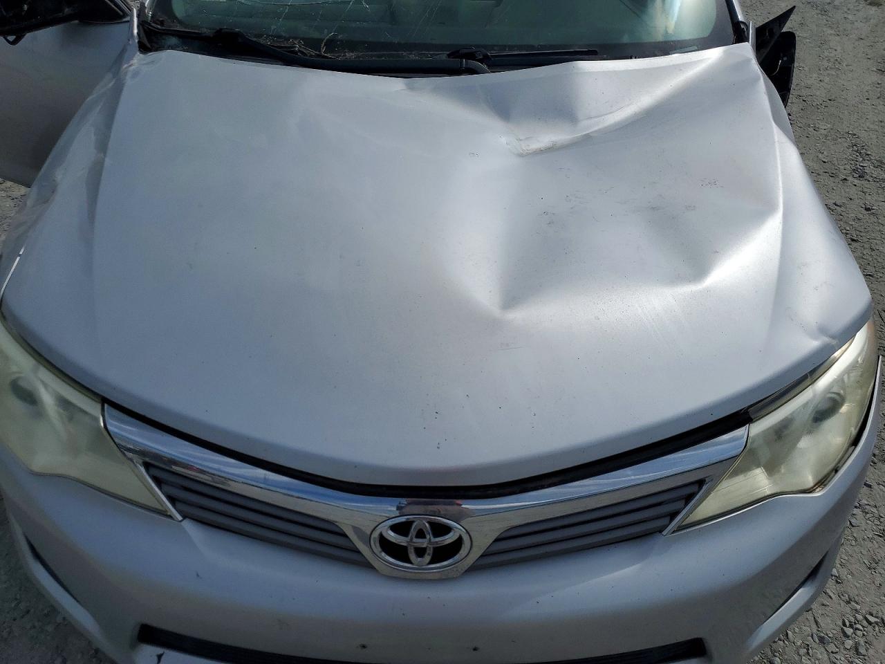 2012 Toyota Camry L Silver vin: 4T1BF1FK1CU561645