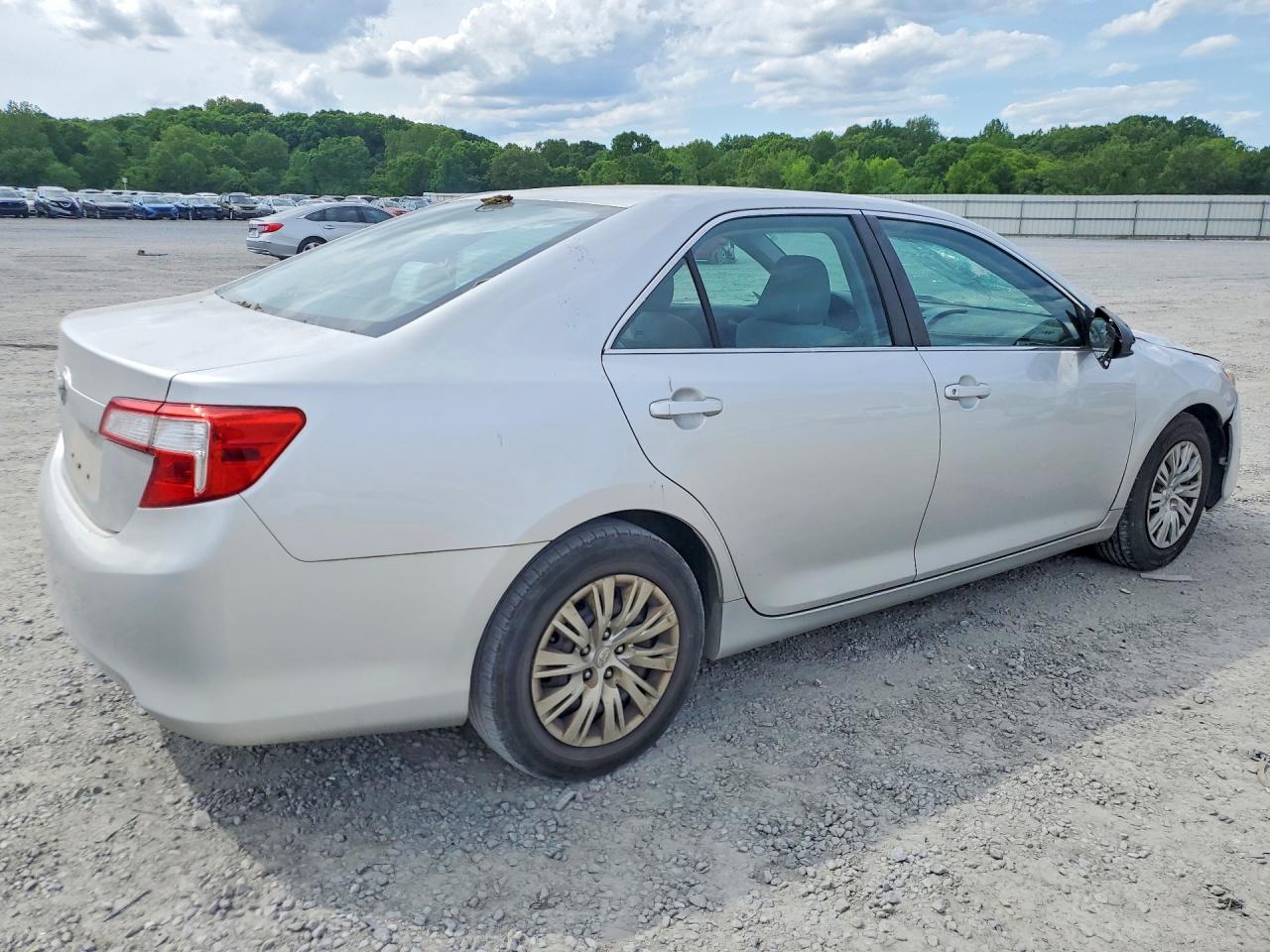 2012 Toyota Camry L Silver vin: 4T1BF1FK1CU561645