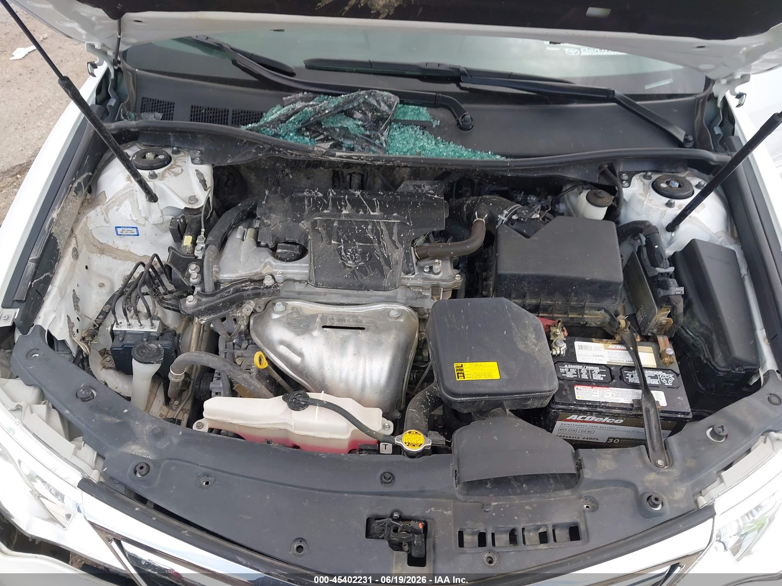 2012 Toyota Camry Le White vin: 4T1BF1FK1CU582656