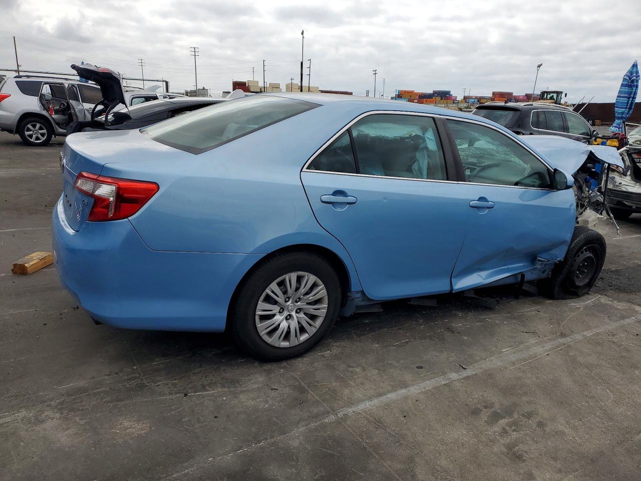 2012 Toyota Camry Le Blue vin: 4T1BF1FK1CU584102