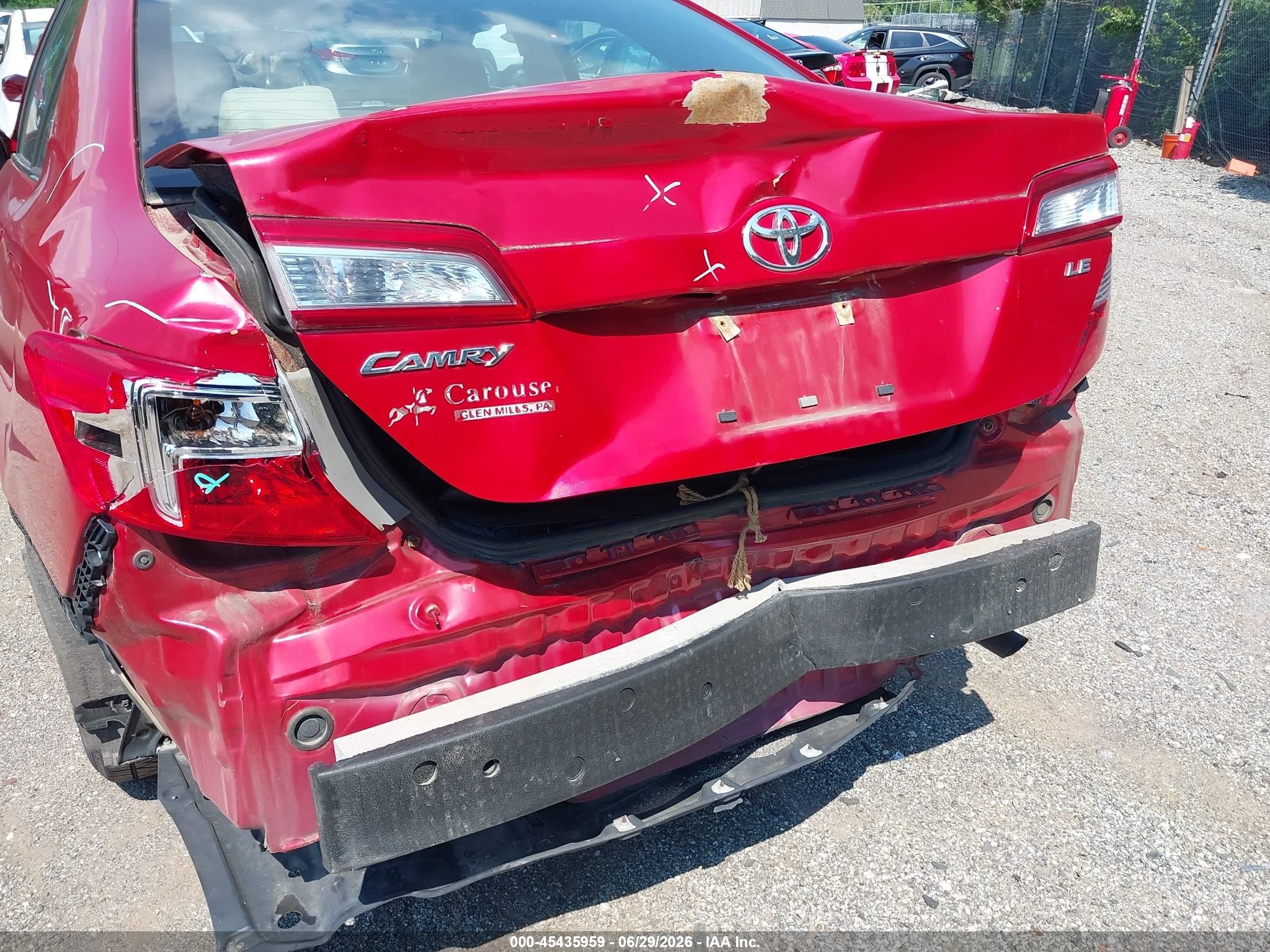 2012 Toyota Camry Le Red vin: 4T1BF1FK1CU606616