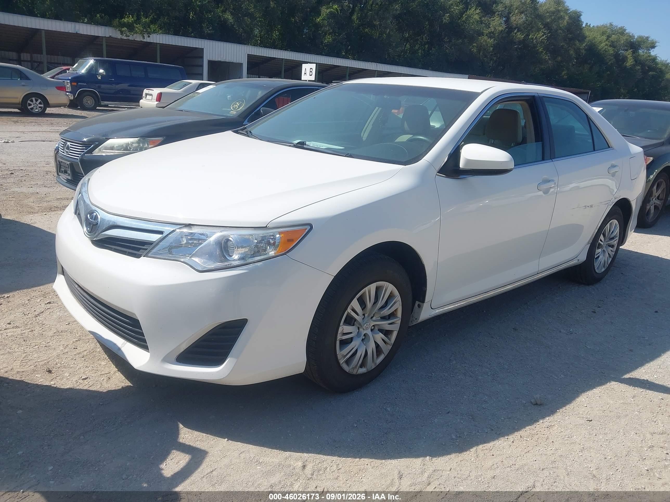 2012 Toyota Camry Le Белый vin: 4T1BF1FK1CU609001
