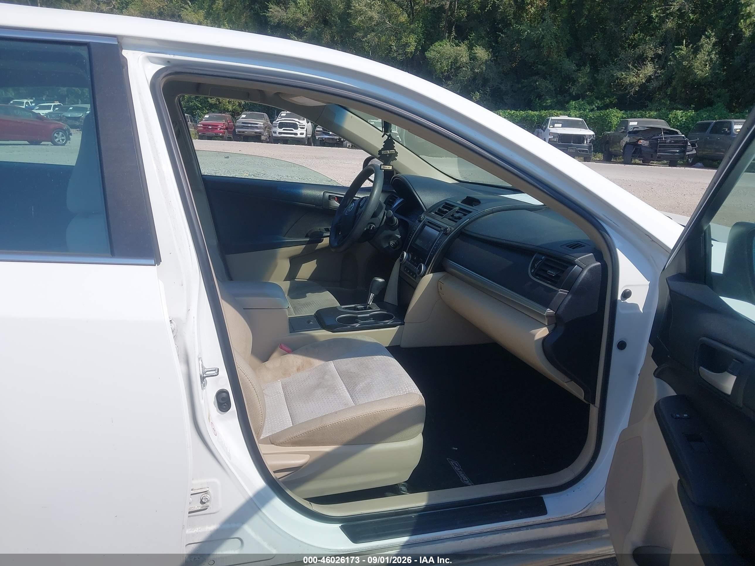 2012 Toyota Camry Le Белый vin: 4T1BF1FK1CU609001