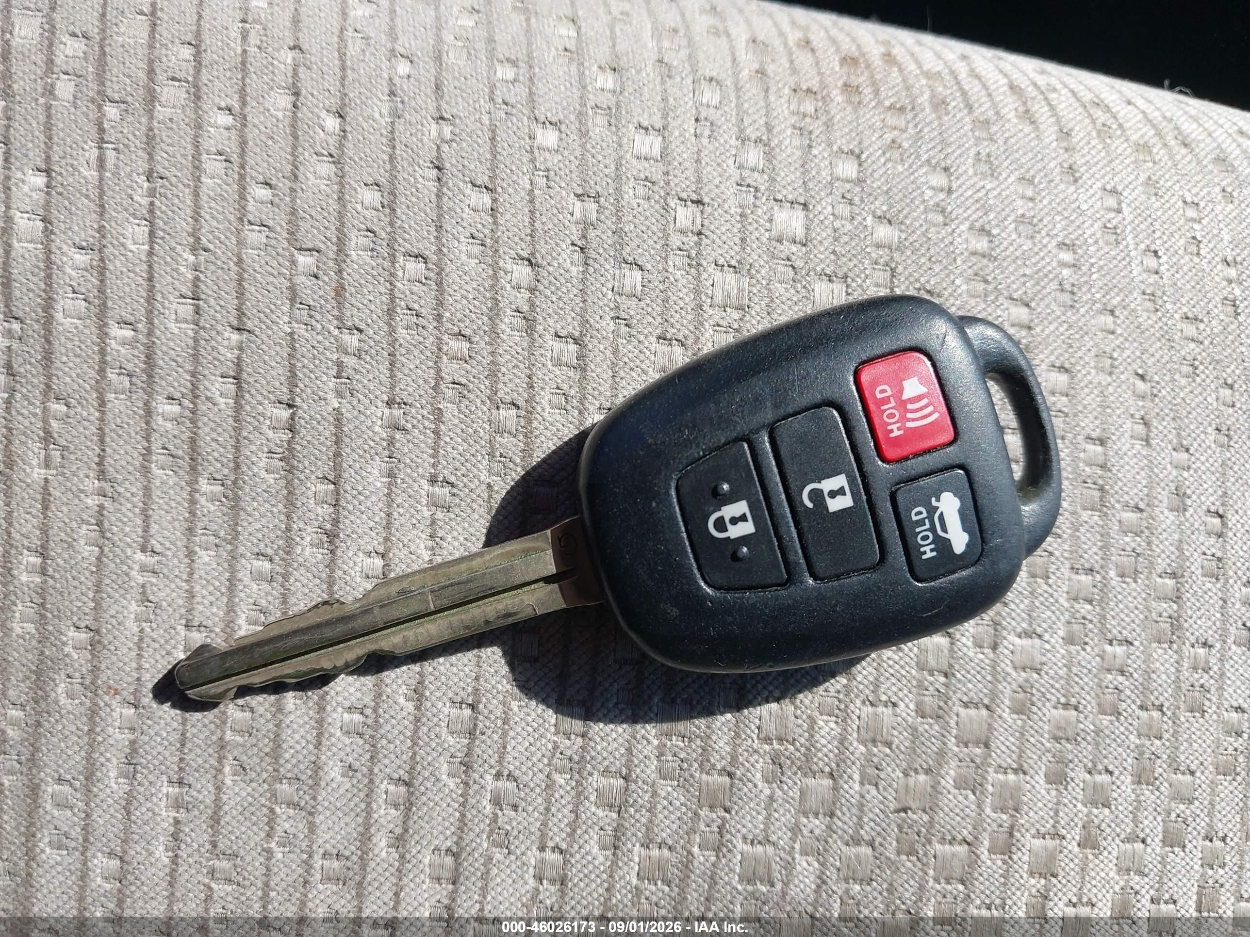 2012 Toyota Camry Le Белый vin: 4T1BF1FK1CU609001