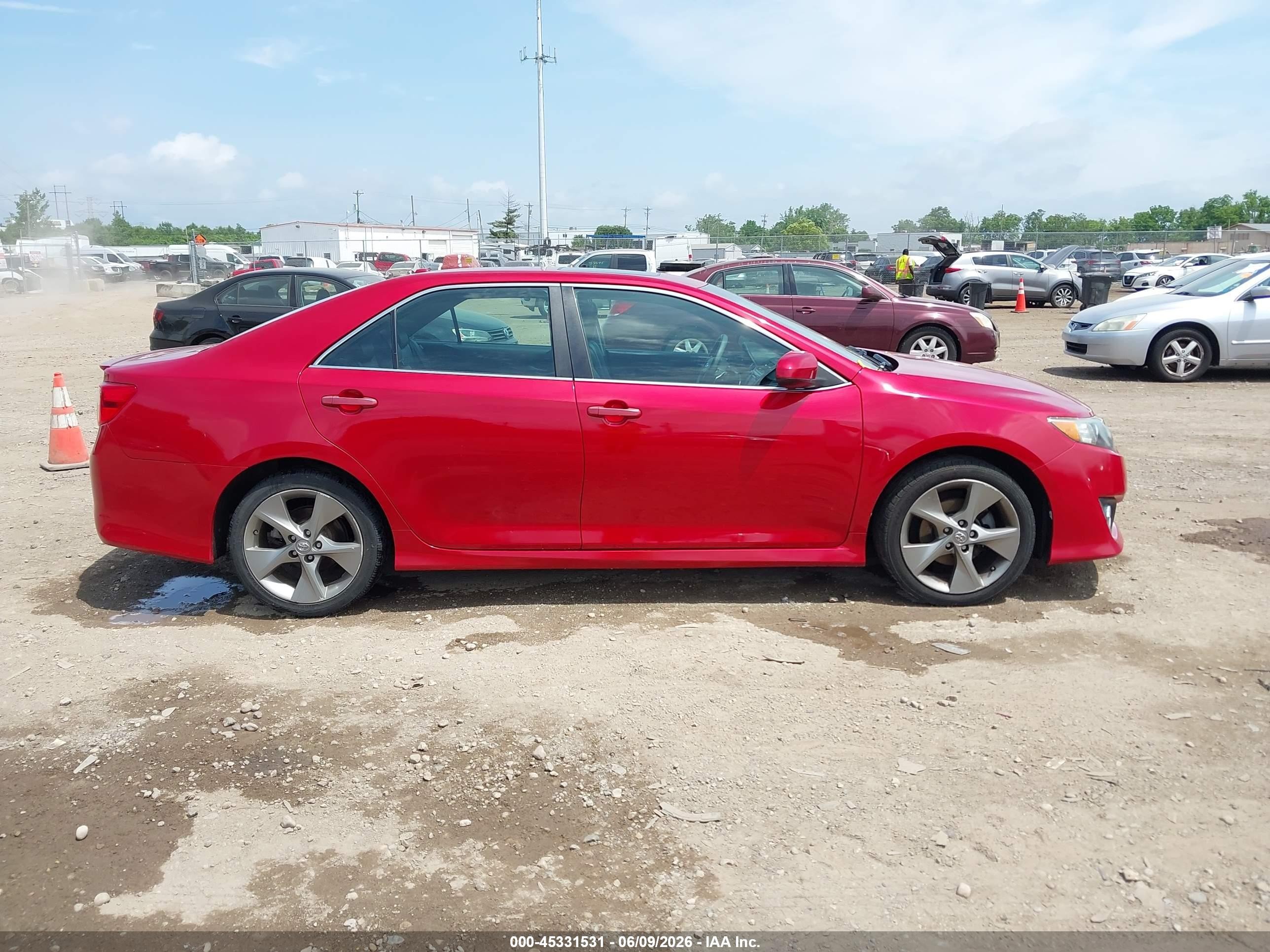 2012 Toyota Camry Se Limited Edition Red vin: 4T1BF1FK1CU615882