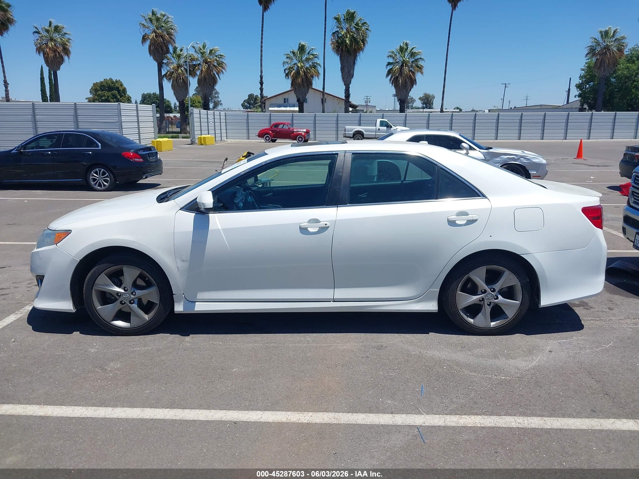 2012 Toyota Camry Se Limited Edition White vin: 4T1BF1FK1CU623285