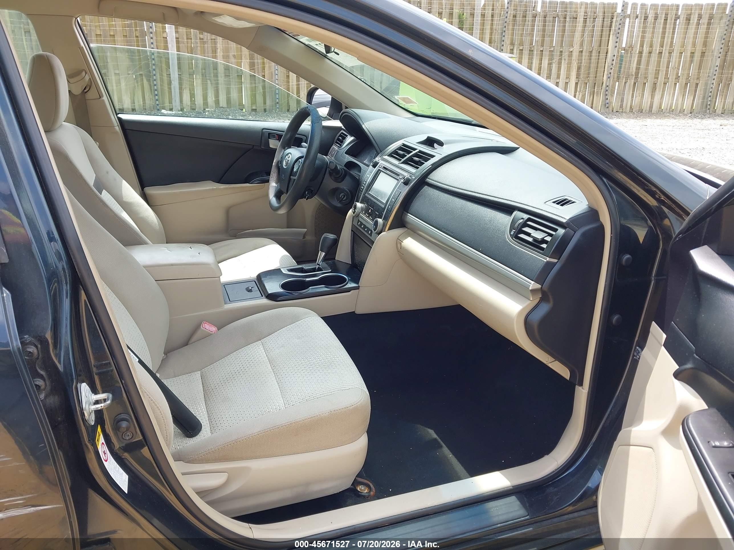 2013 Toyota Camry Le Black vin: 4T1BF1FK1DU231344