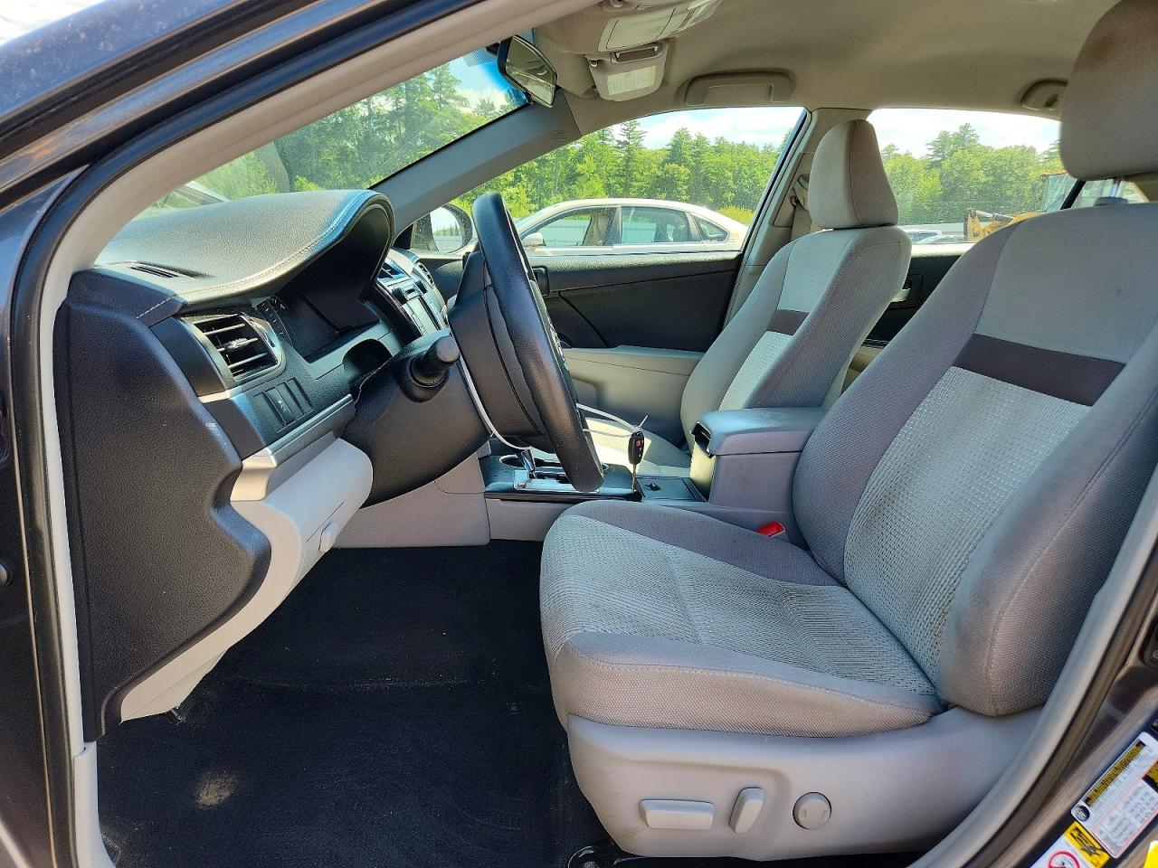 2013 Toyota Camry Le Gray vin: 4T1BF1FK1DU240397