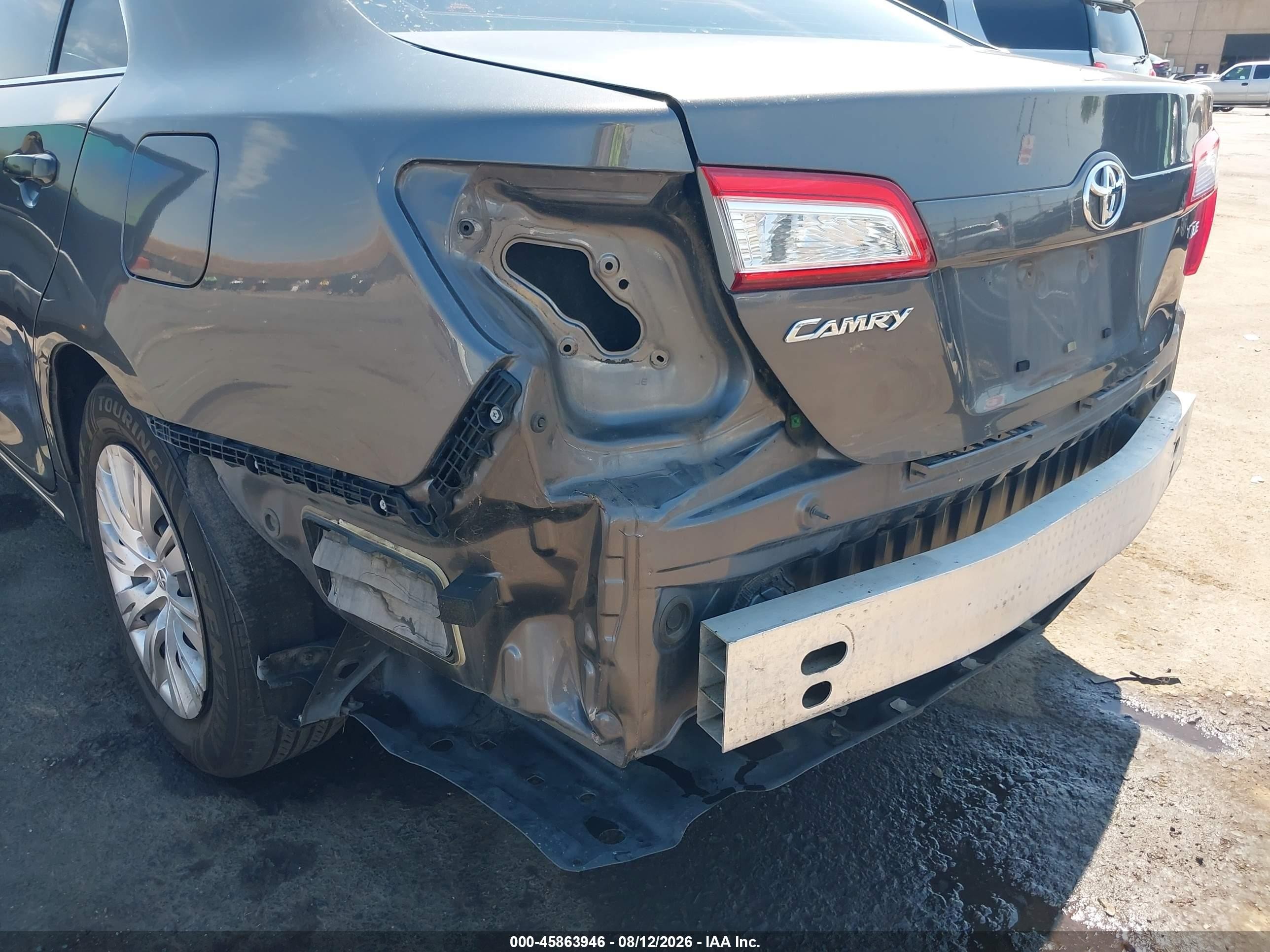 2013 Toyota Camry Le Gray vin: 4T1BF1FK1DU247222