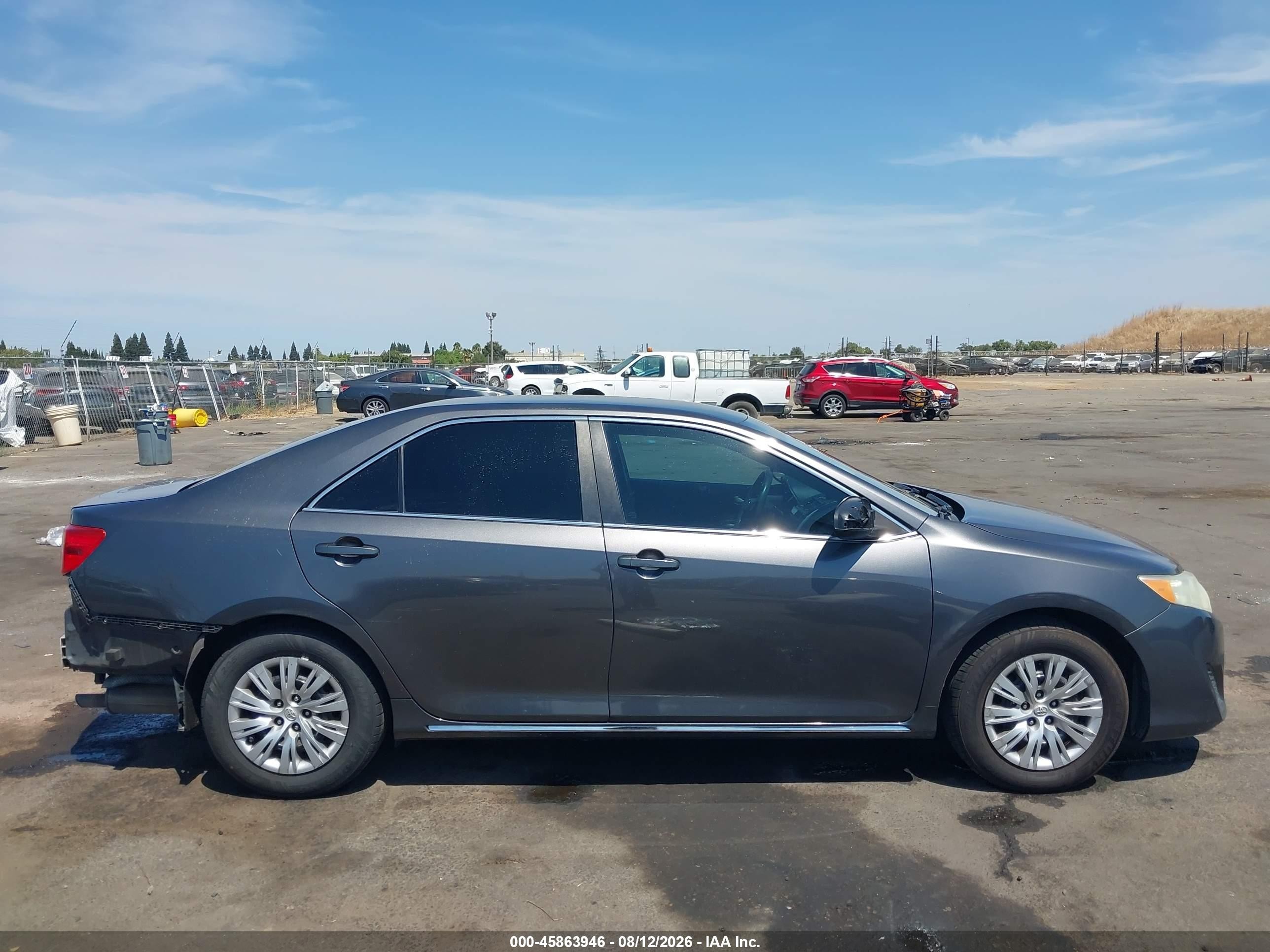 2013 Toyota Camry Le Gray vin: 4T1BF1FK1DU247222