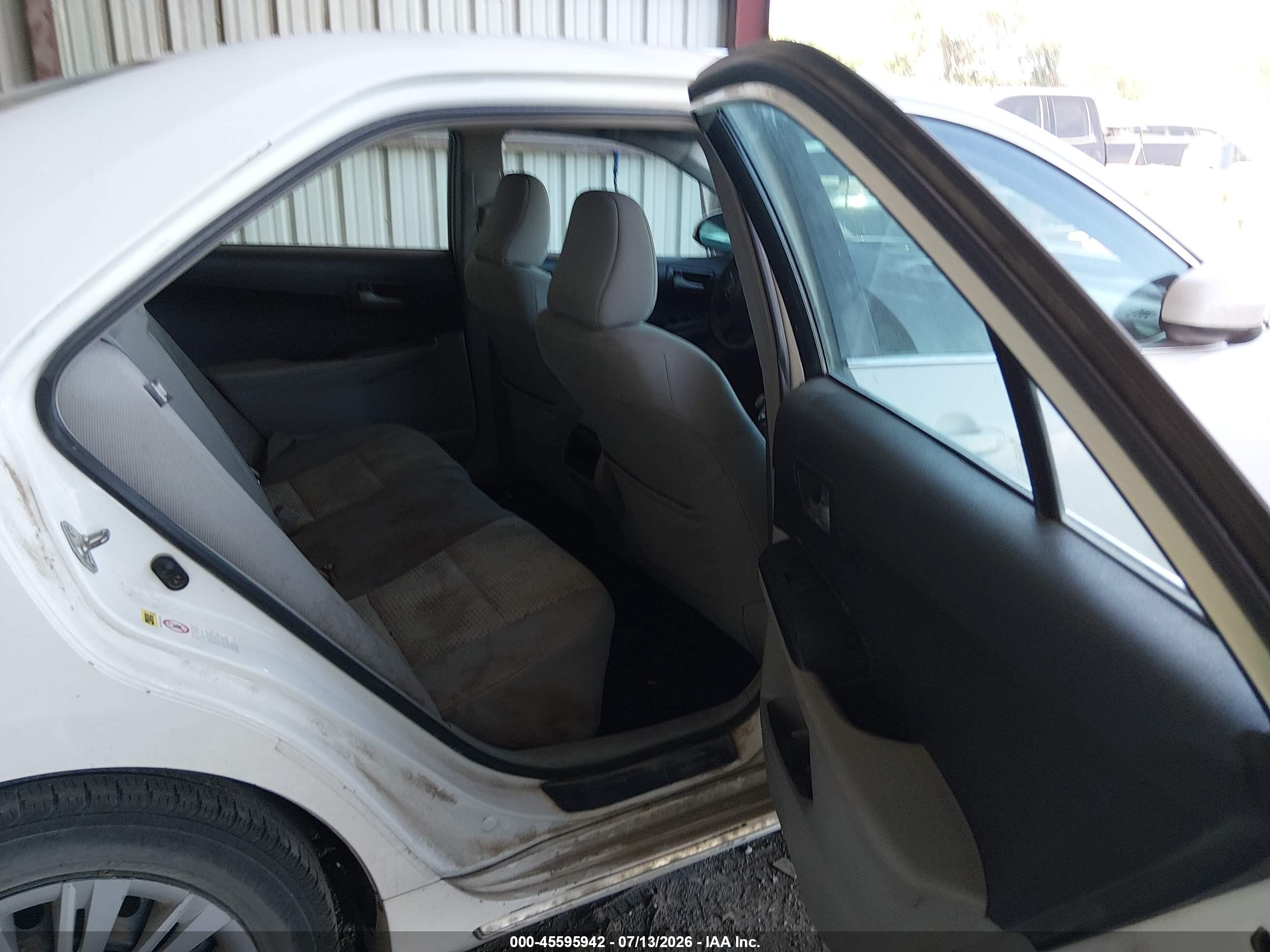 2013 Toyota Camry Le White vin: 4T1BF1FK1DU249441