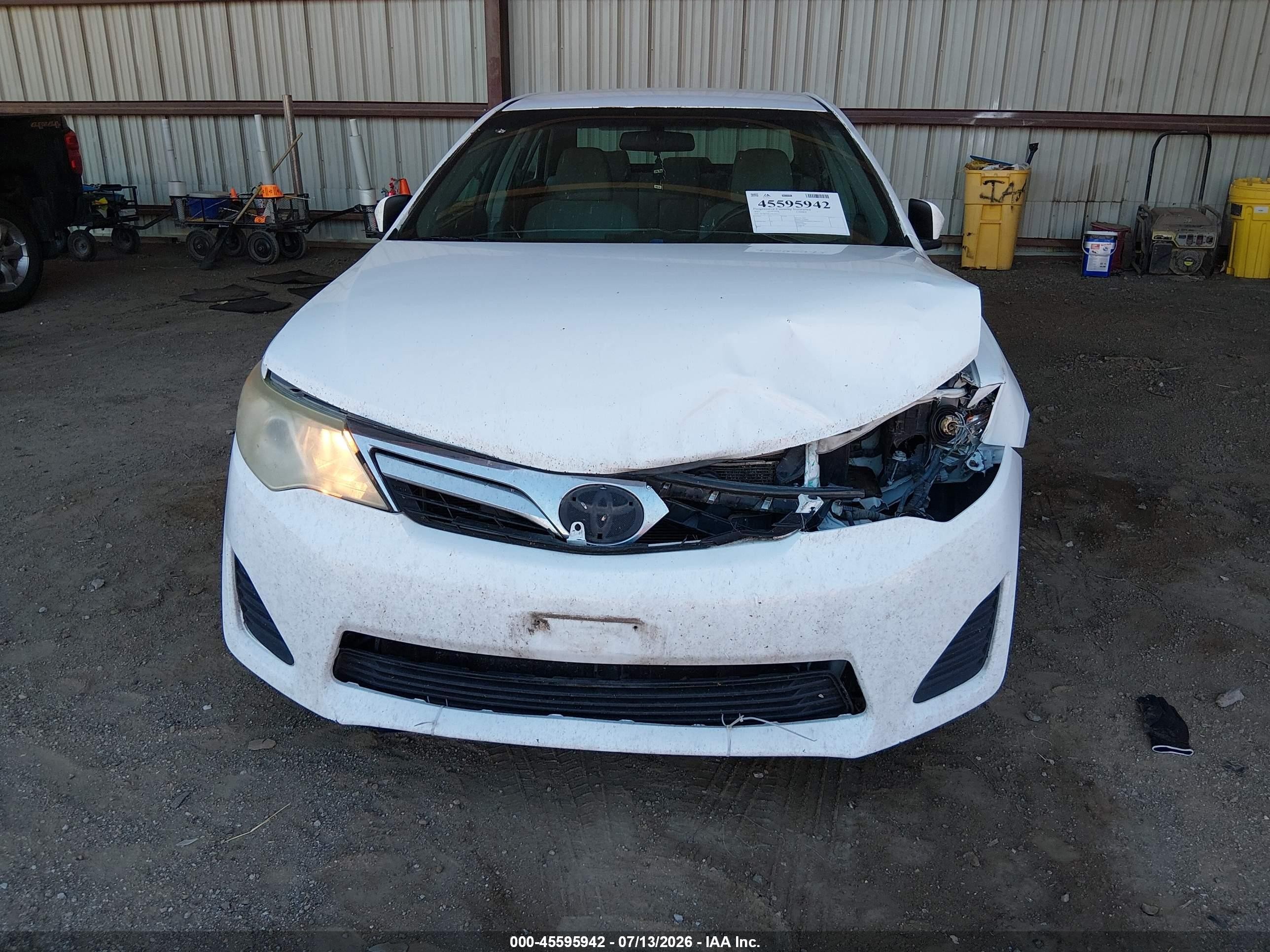 2013 Toyota Camry Le White vin: 4T1BF1FK1DU249441