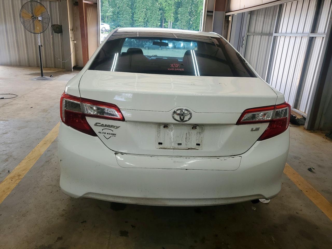 2013 Toyota Camry Le White vin: 4T1BF1FK1DU277367