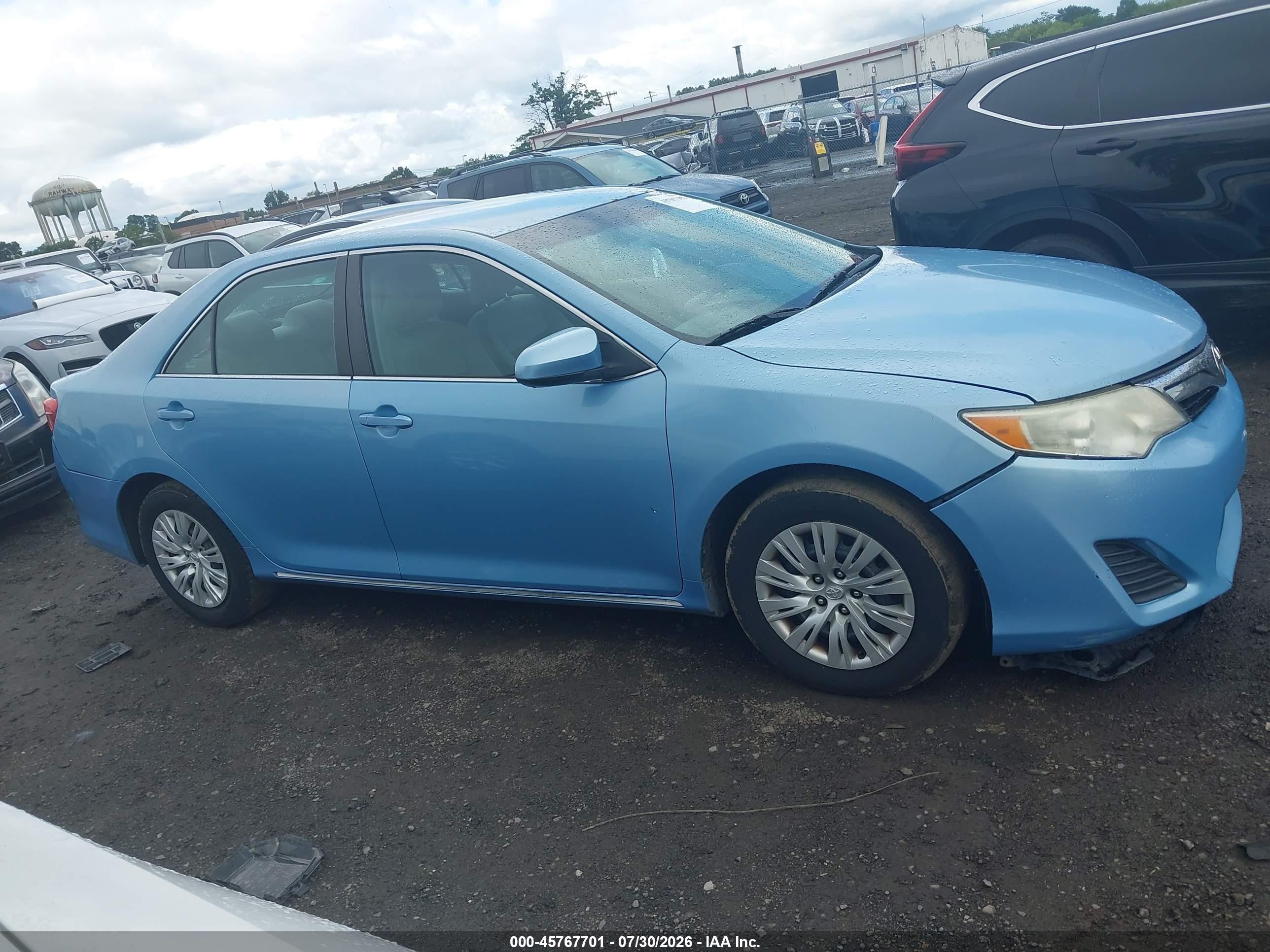 2013 Toyota Camry Le Blue vin: 4T1BF1FK1DU660631
