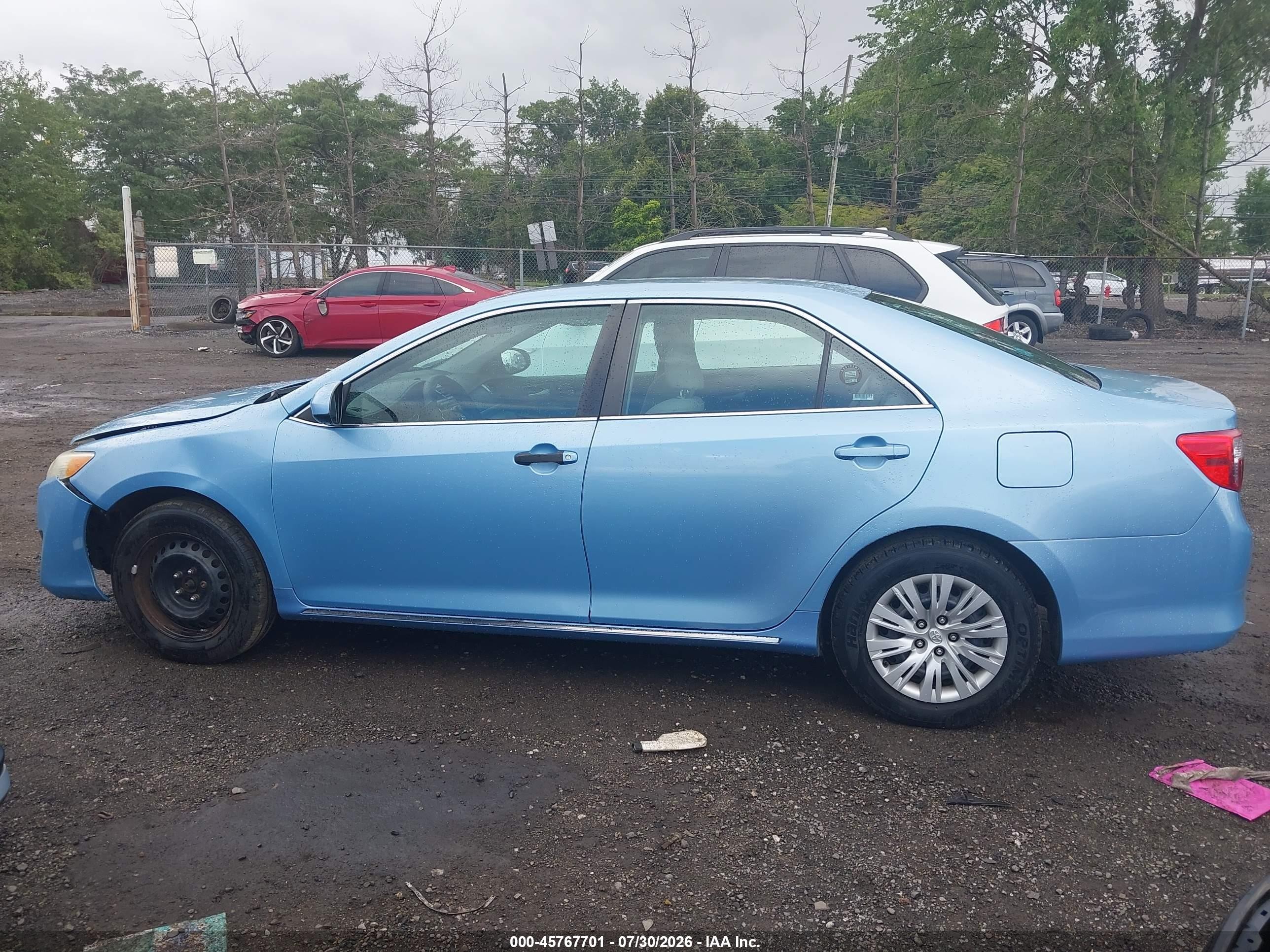 2013 Toyota Camry Le Blue vin: 4T1BF1FK1DU660631