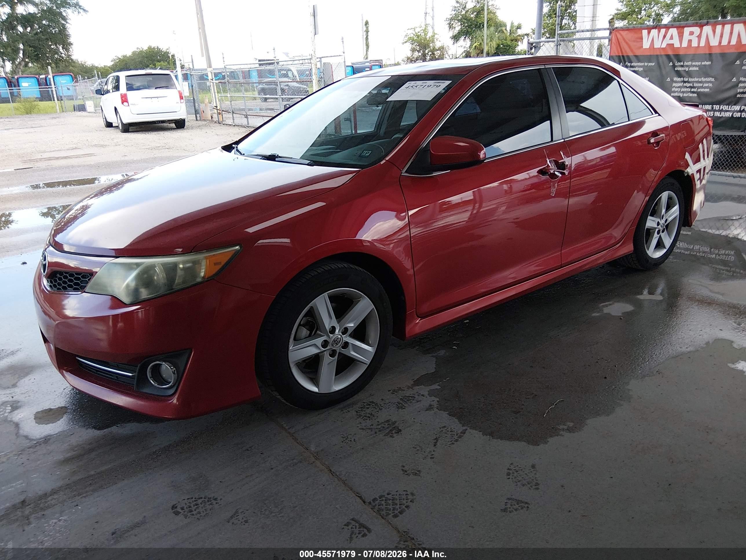 2013 Toyota Camry Se Красный vin: 4T1BF1FK1DU672083