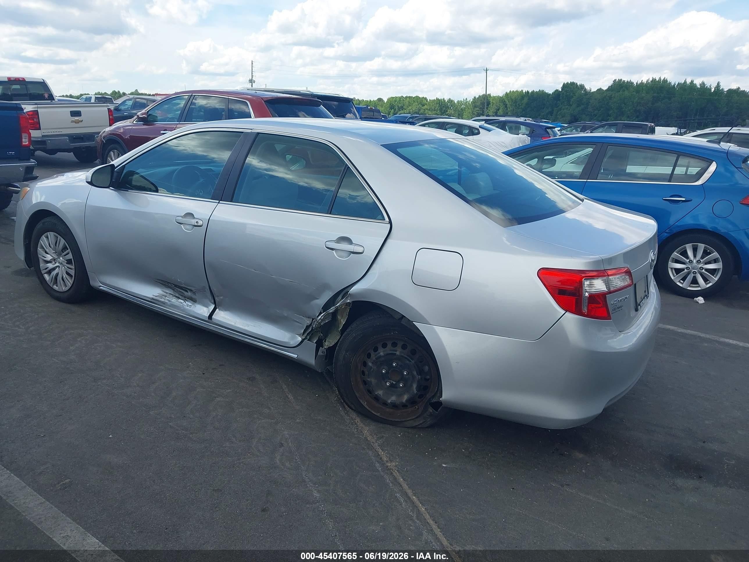 2013 Toyota Camry Le Silver vin: 4T1BF1FK1DU685836