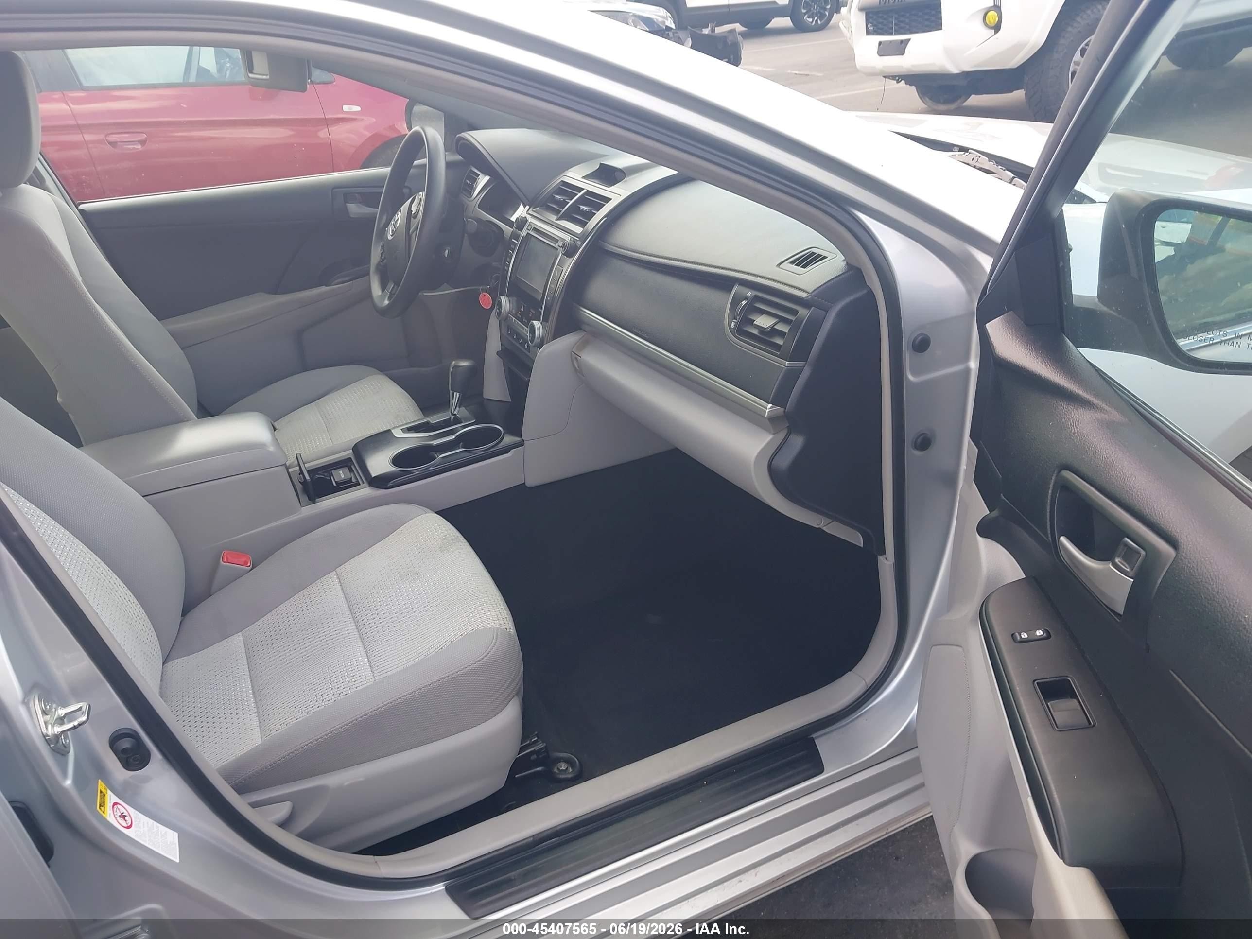2013 Toyota Camry Le Silver vin: 4T1BF1FK1DU685836