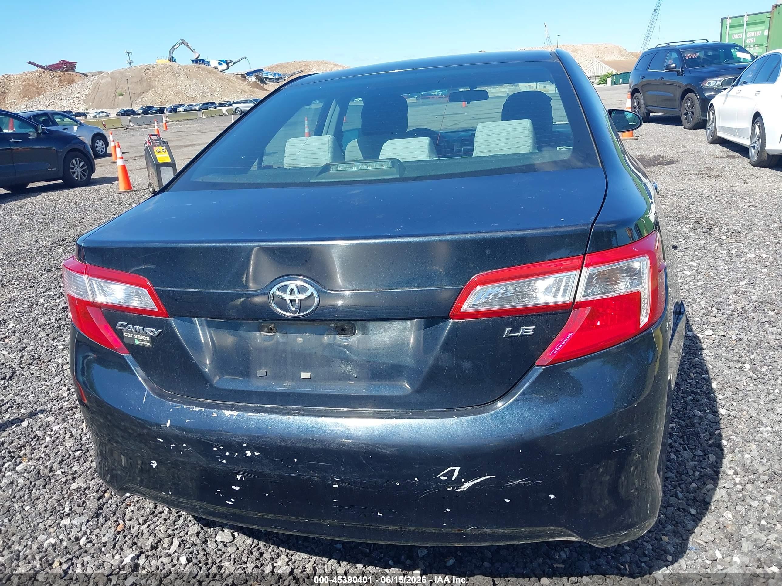 2014 Toyota Camry Le Black vin: 4T1BF1FK1EU313284
