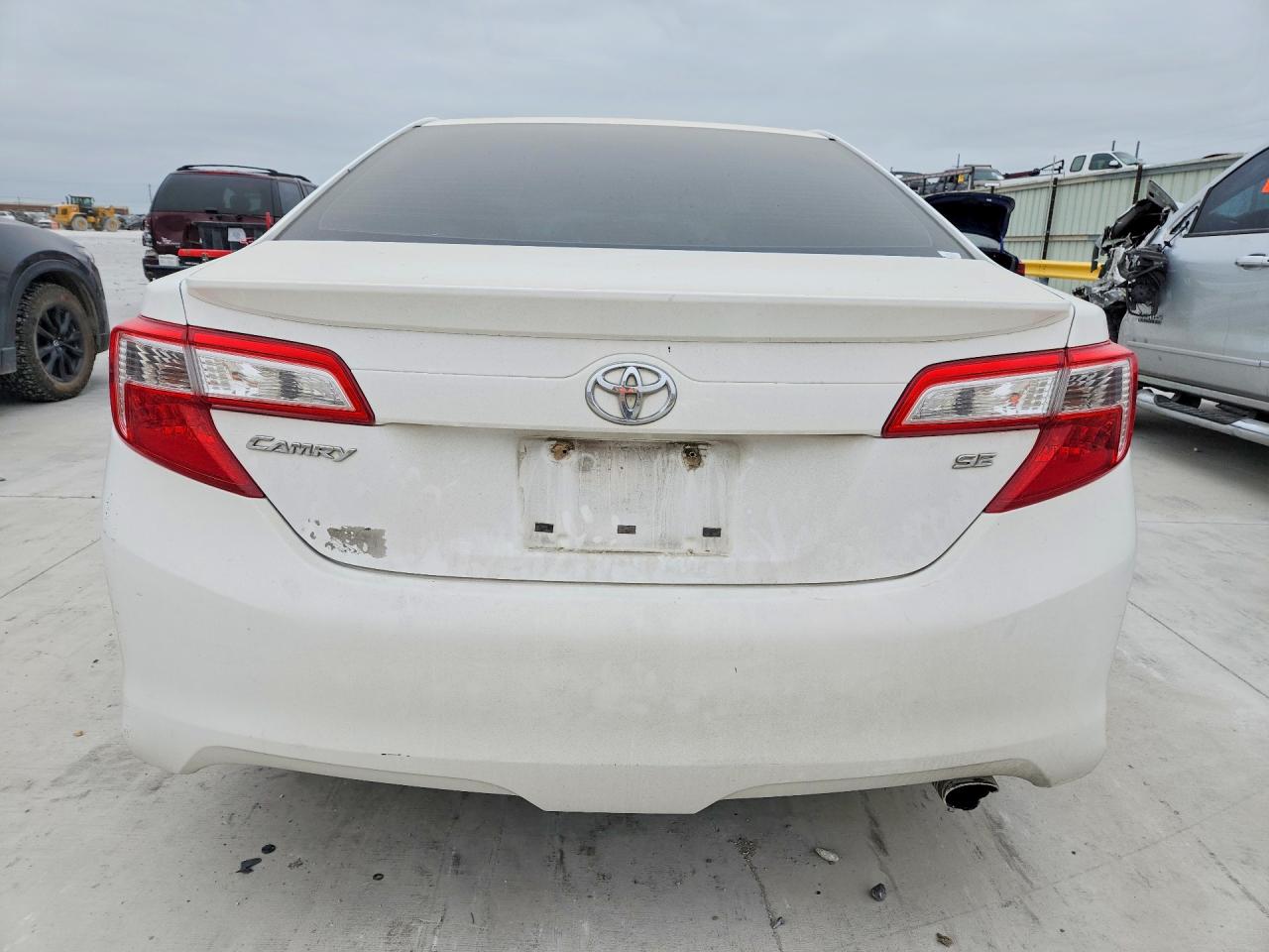 2014 Toyota Camry Se White vin: 4T1BF1FK1EU320106