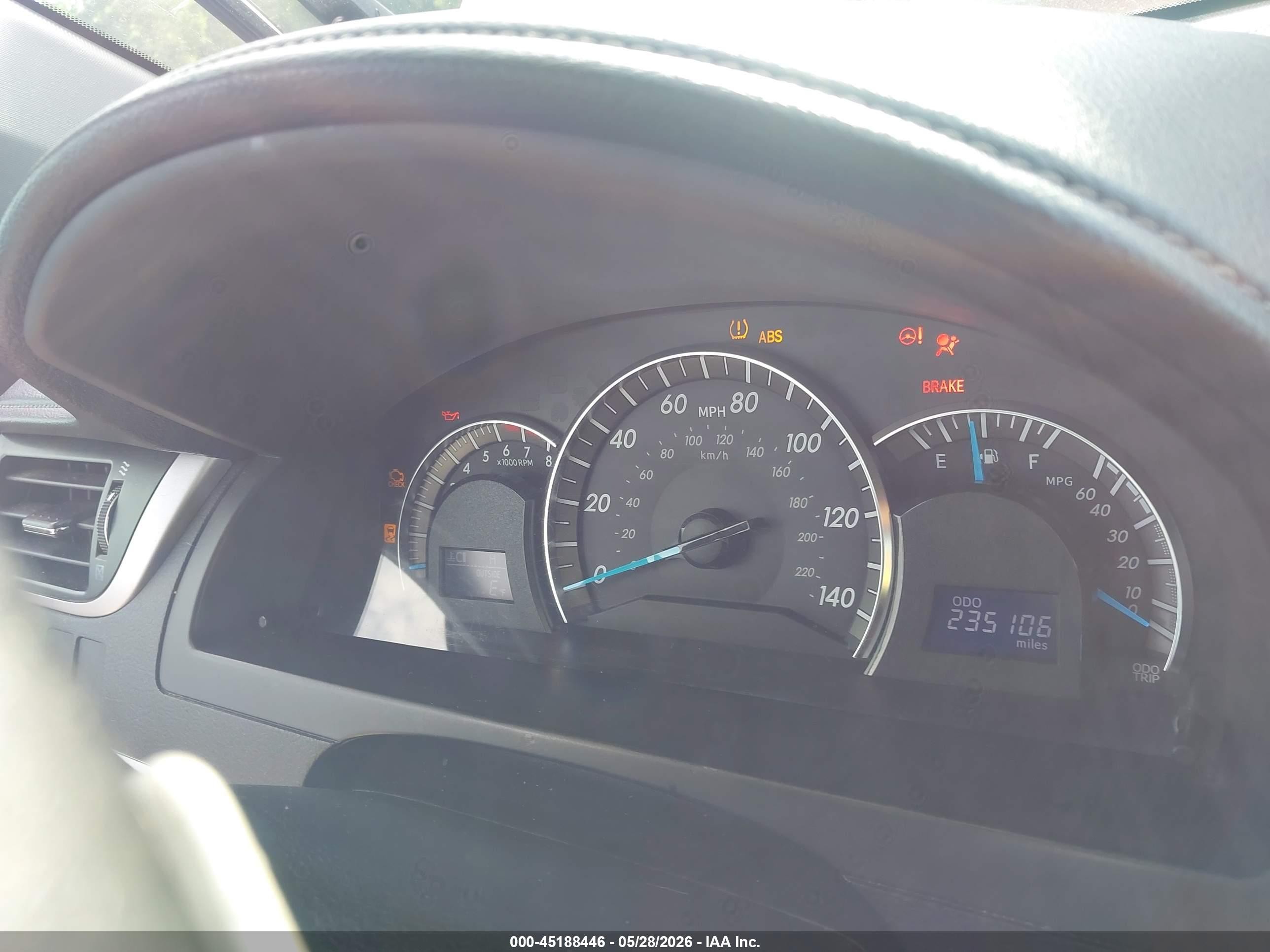 2014 Toyota Camry Se Silver vin: 4T1BF1FK1EU321191