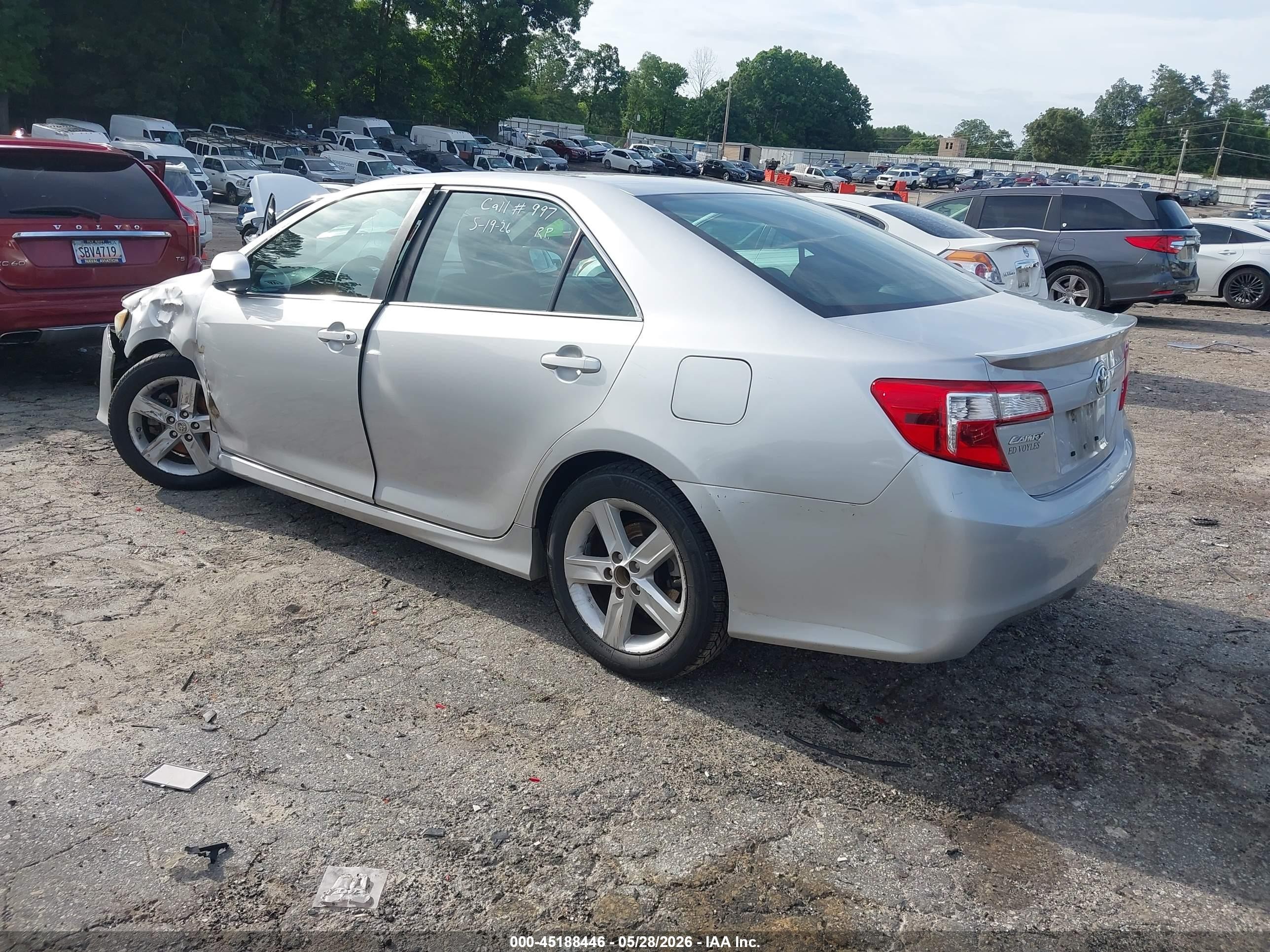 2014 Toyota Camry Se Silver vin: 4T1BF1FK1EU321191