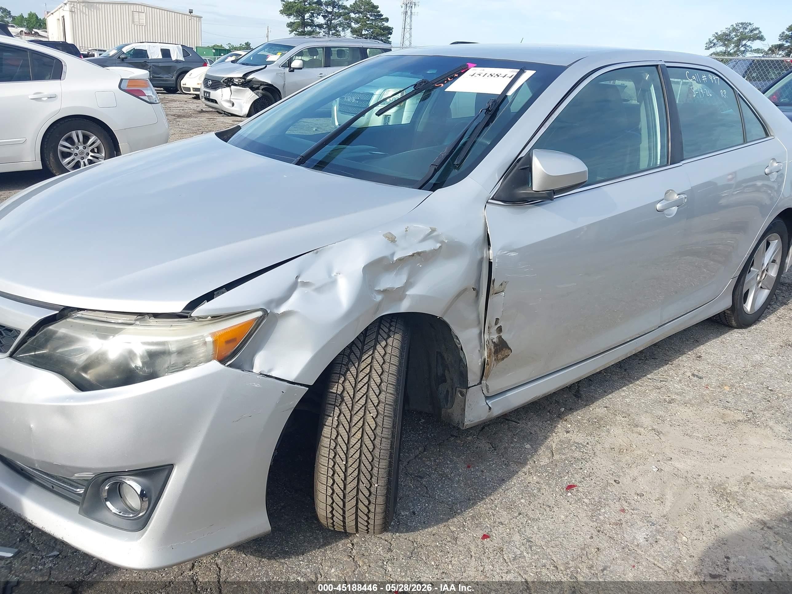 2014 Toyota Camry Se Silver vin: 4T1BF1FK1EU321191
