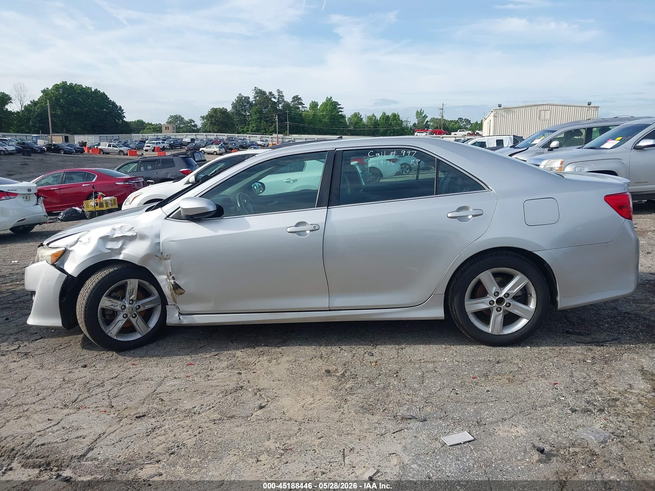 2014 Toyota Camry Se Silver vin: 4T1BF1FK1EU321191