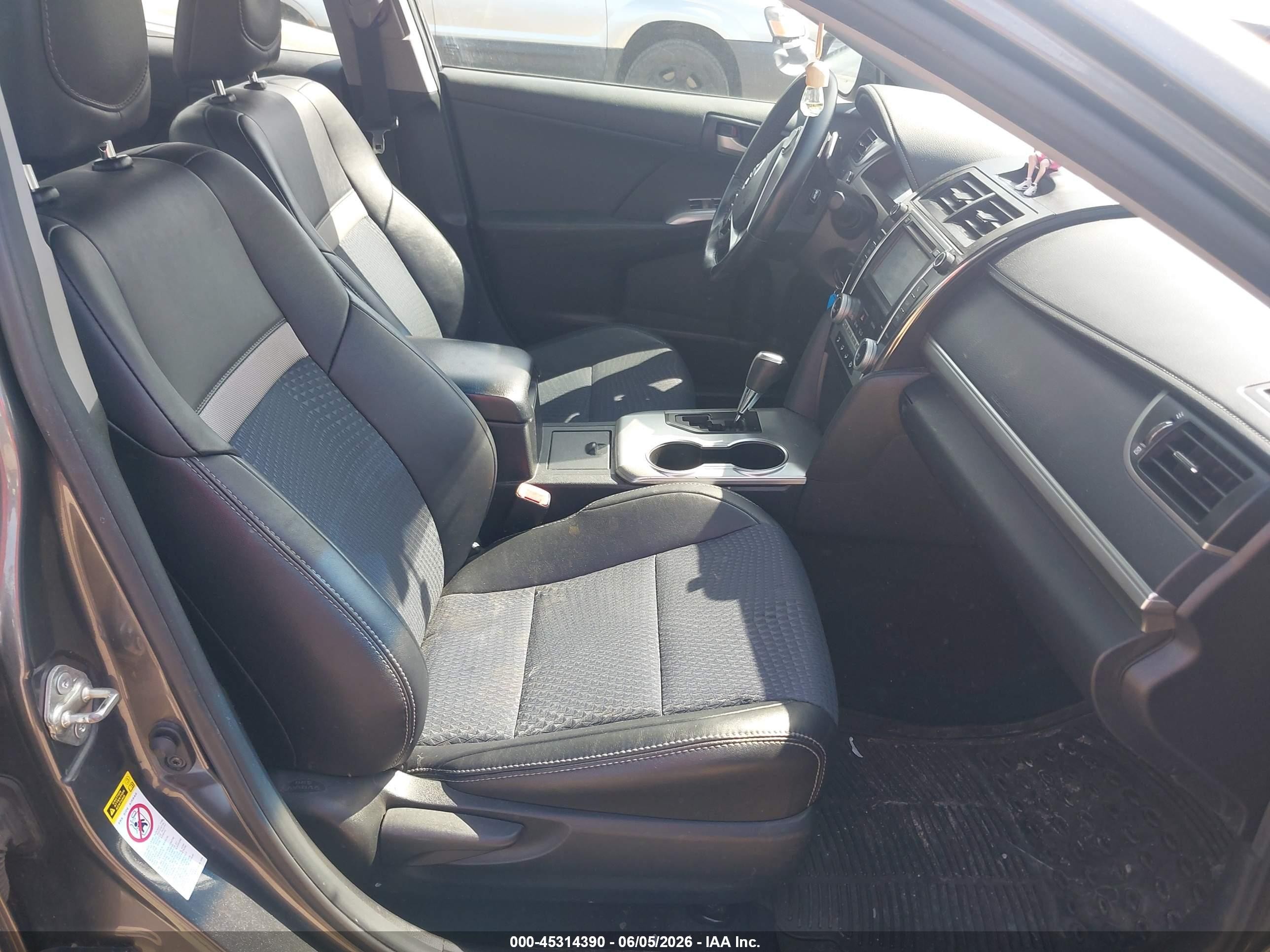 2014 Toyota Camry Se Gray vin: 4T1BF1FK1EU323166