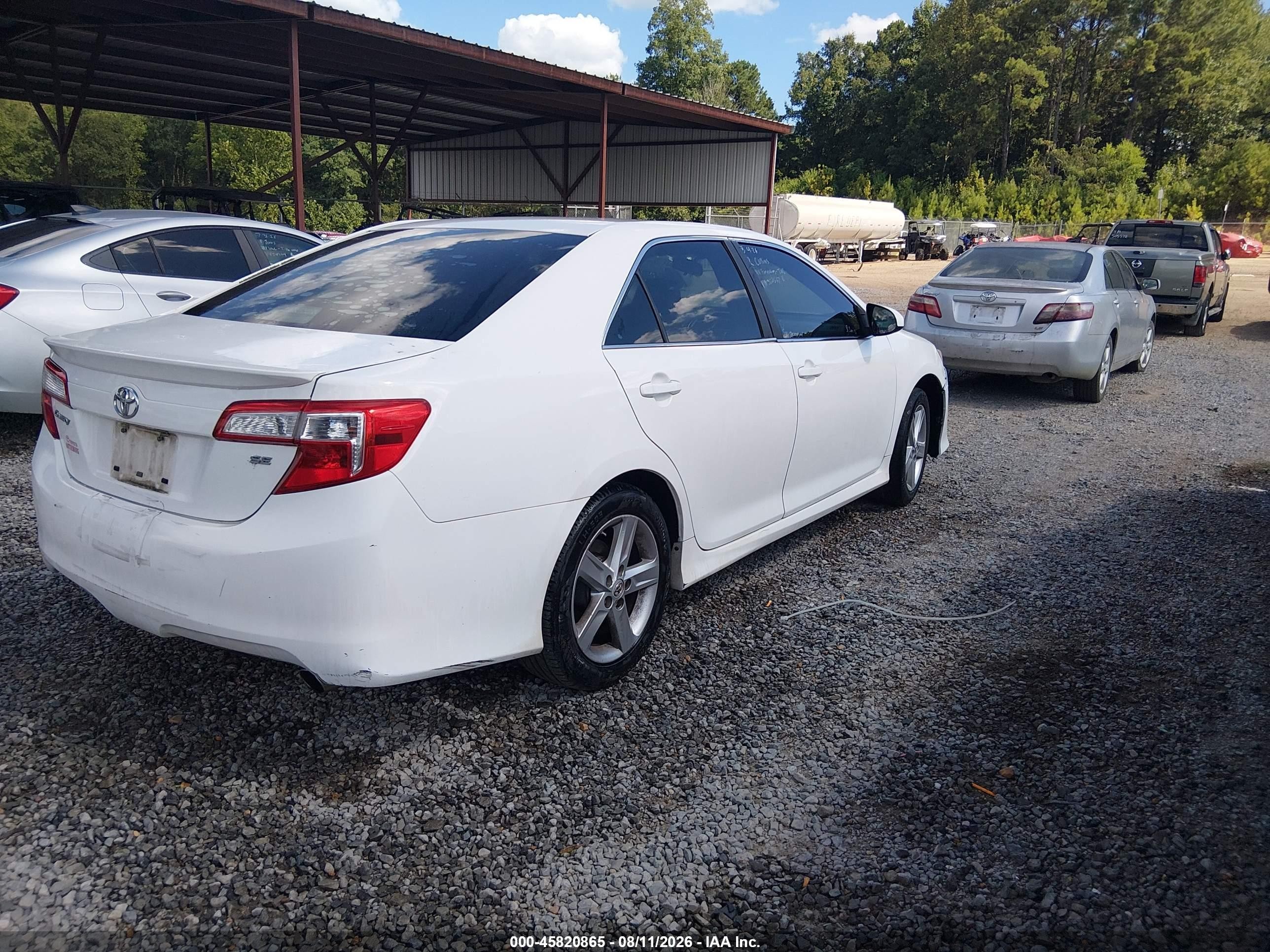 2014 Toyota Camry Se White vin: 4T1BF1FK1EU328657