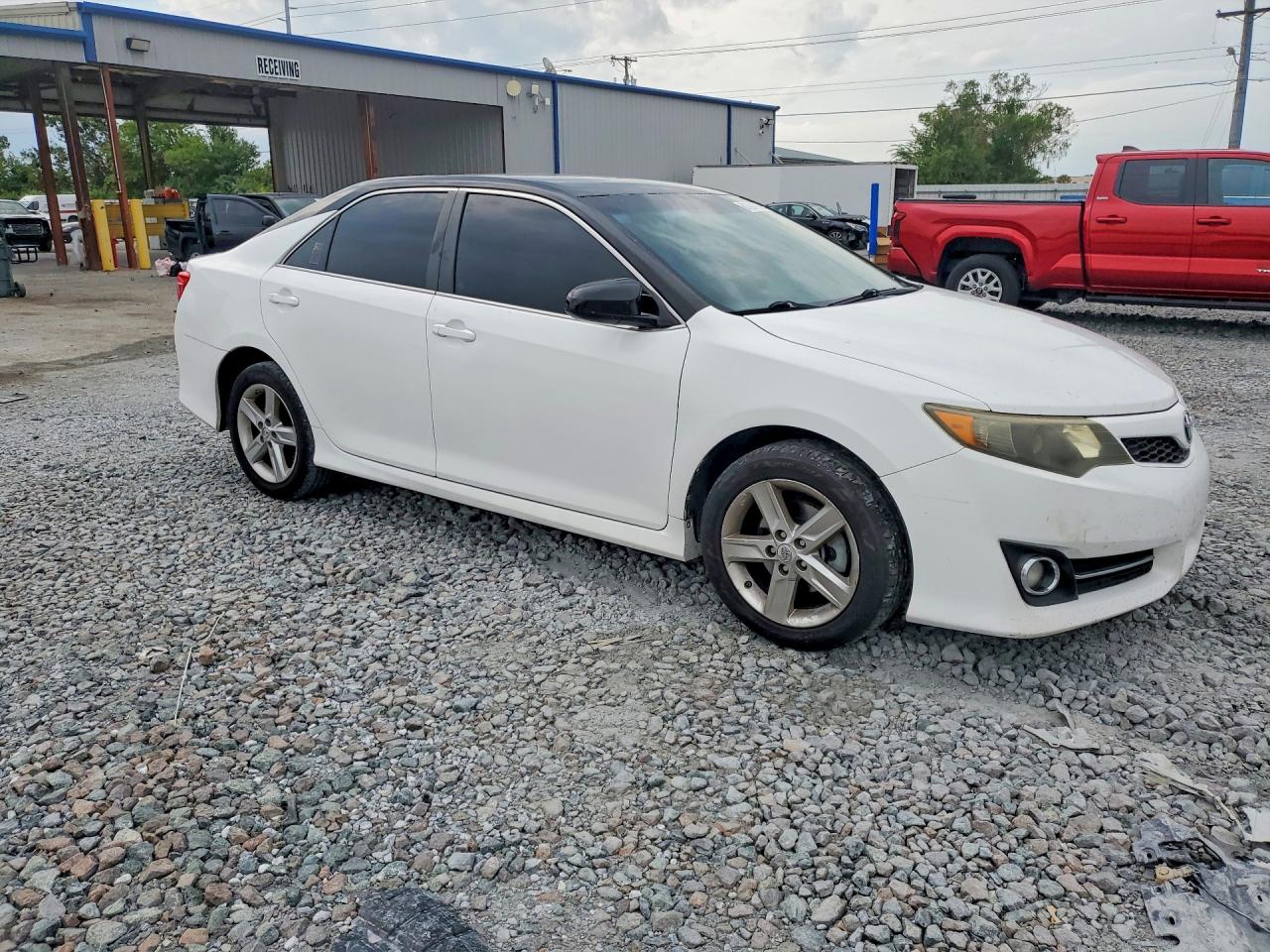 2014 Toyota Camry Se White vin: 4T1BF1FK1EU334961