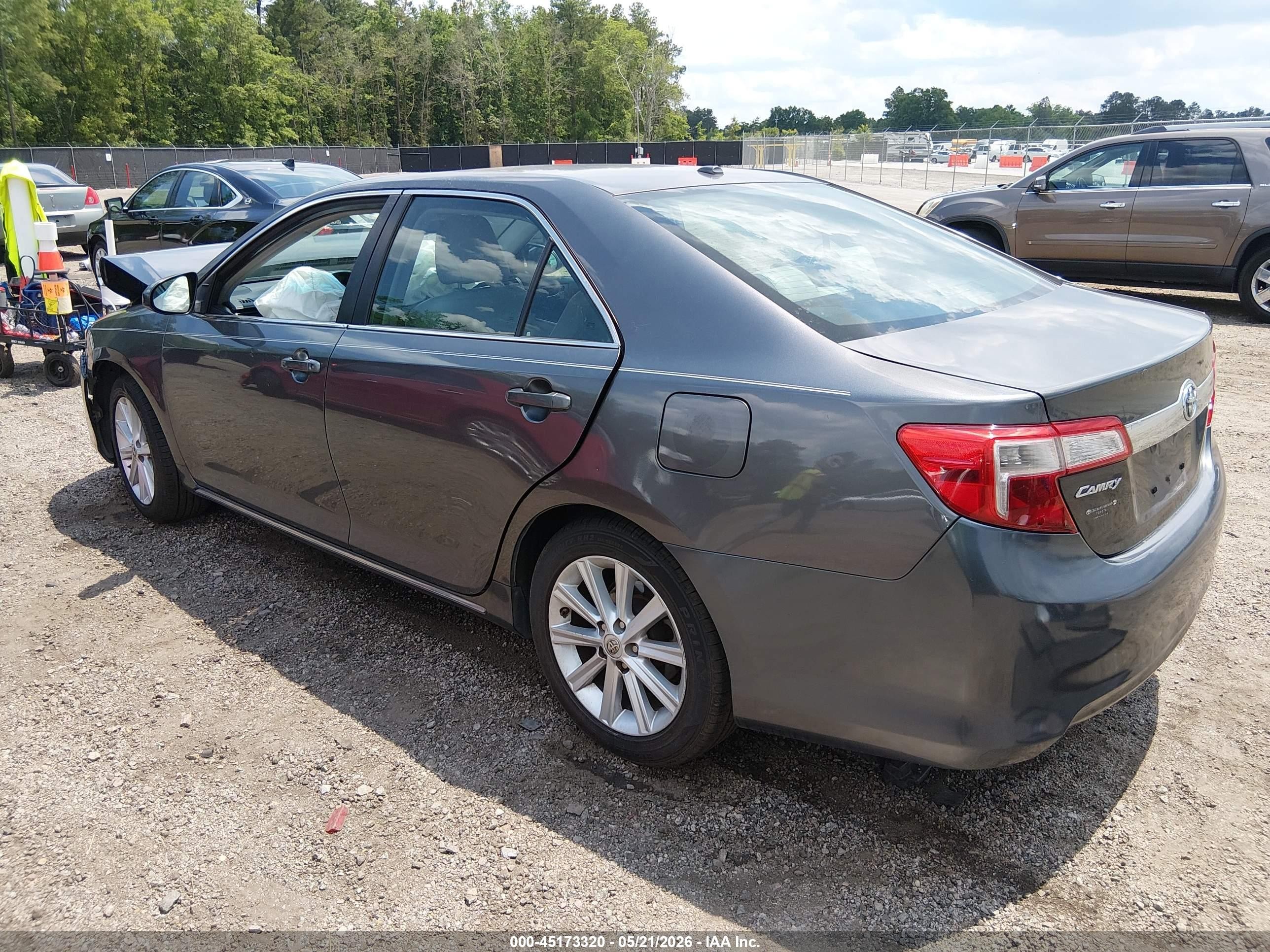 2014 Toyota Camry Xle Gray vin: 4T1BF1FK1EU350108