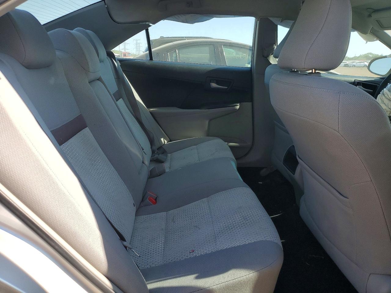 2014 Toyota Camry Le Серебряный vin: 4T1BF1FK1EU356295