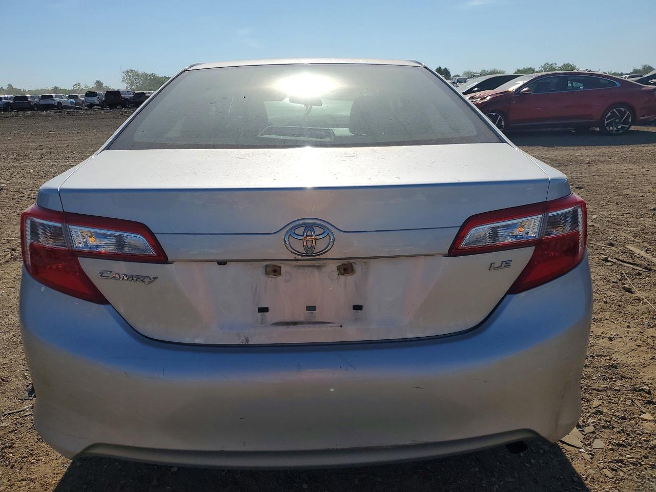 2014 Toyota Camry Le Серебряный vin: 4T1BF1FK1EU356295