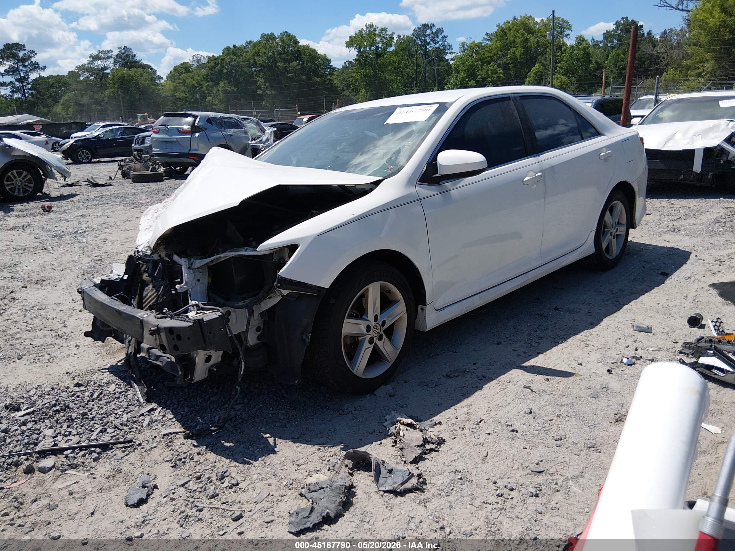 2014 Toyota Camry Se White vin: 4T1BF1FK1EU376692