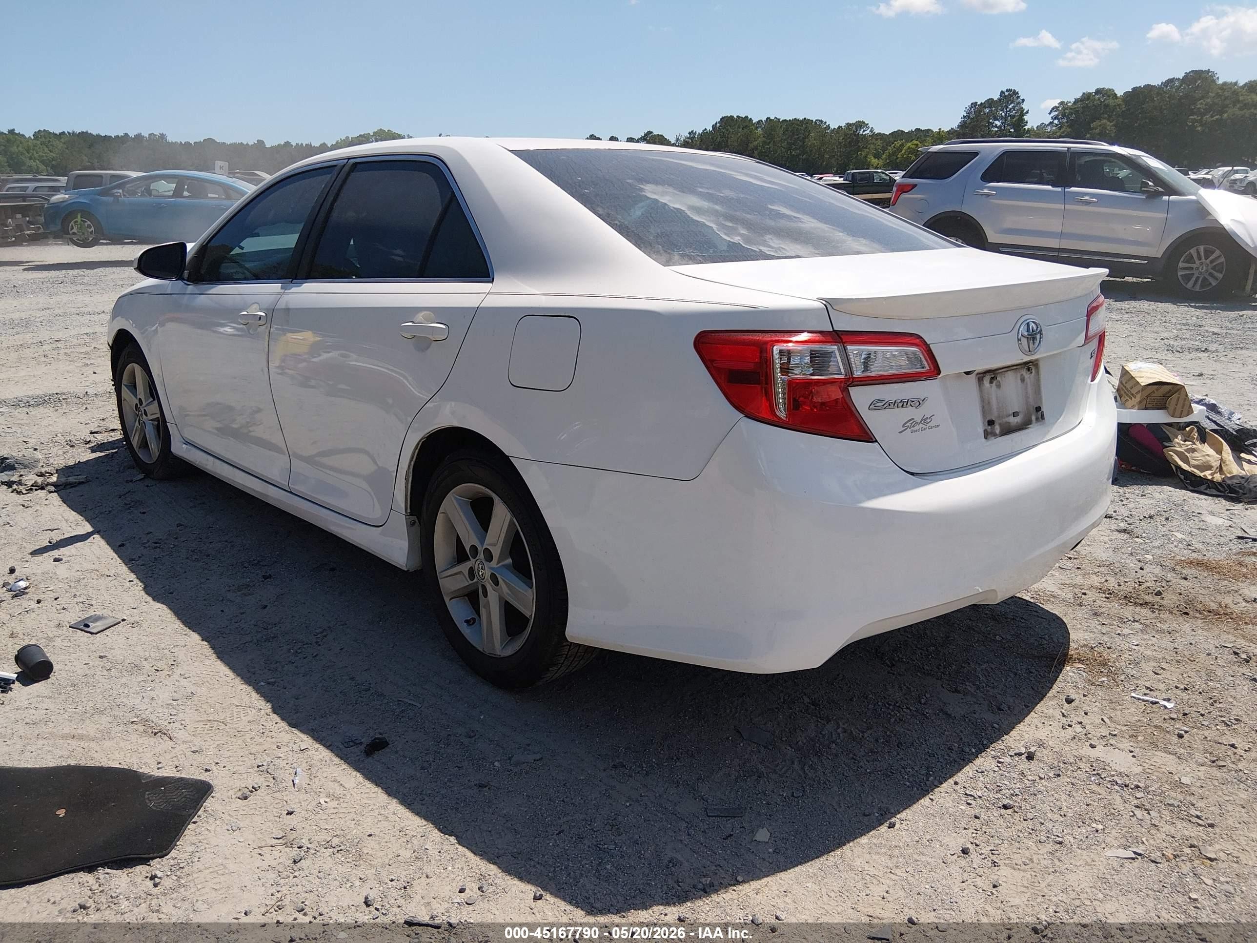 2014 Toyota Camry Se White vin: 4T1BF1FK1EU376692